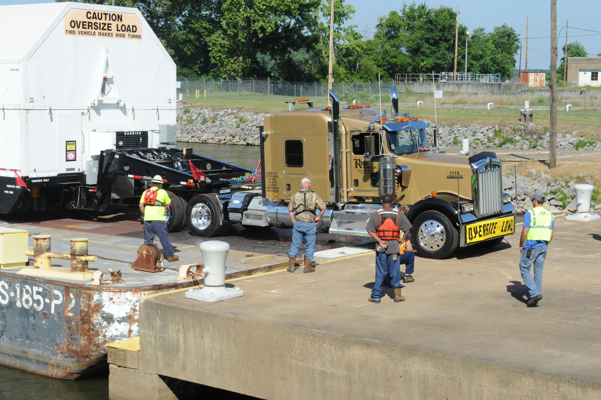 SLS INTERIM CRYOGENIC PROPULSION STAGE TEST ARTICLE ARRIVAL