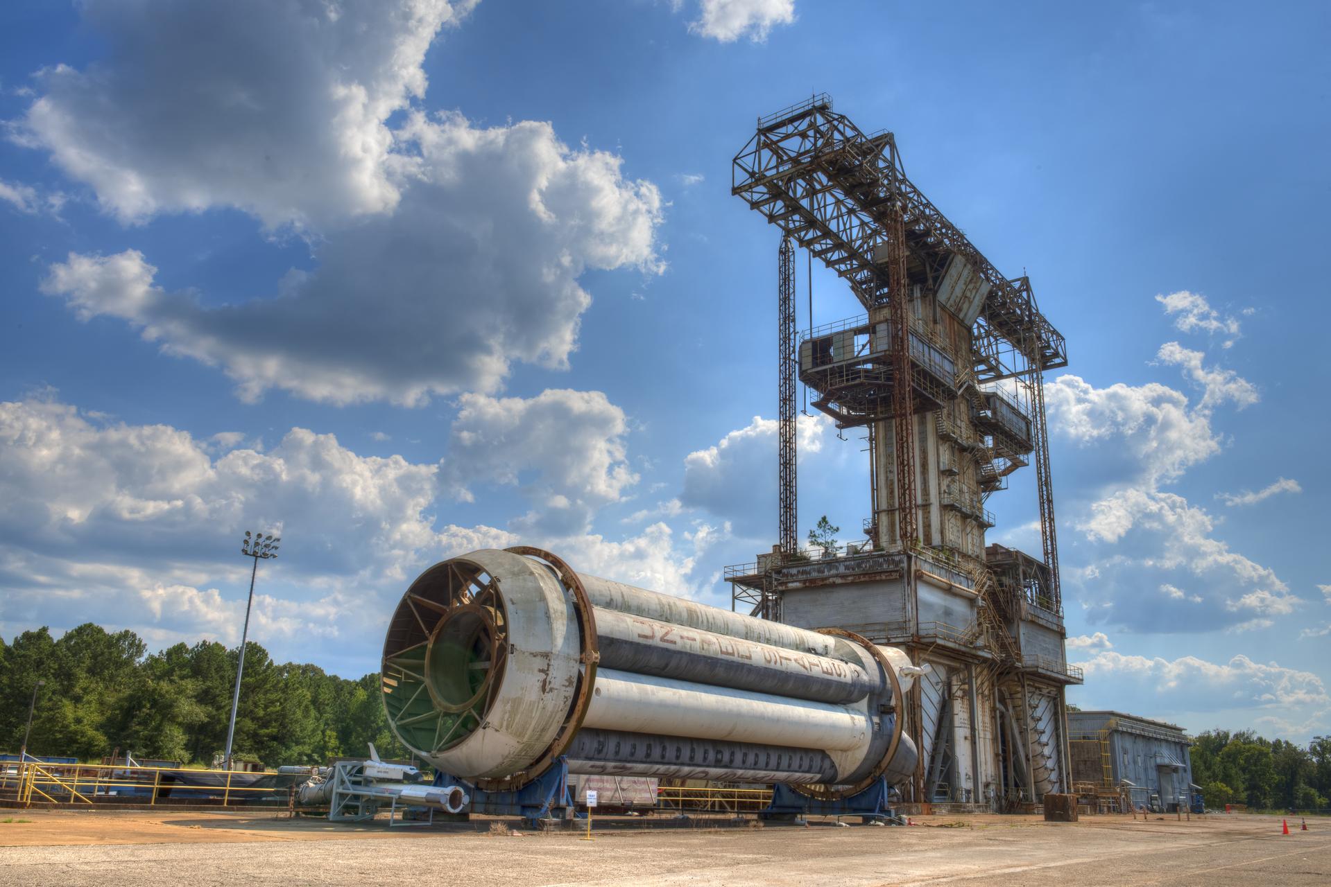 SATURN S-1B STAGE (SA-T) WITH PROPULSION AND STRUCTURAL TEST FAC