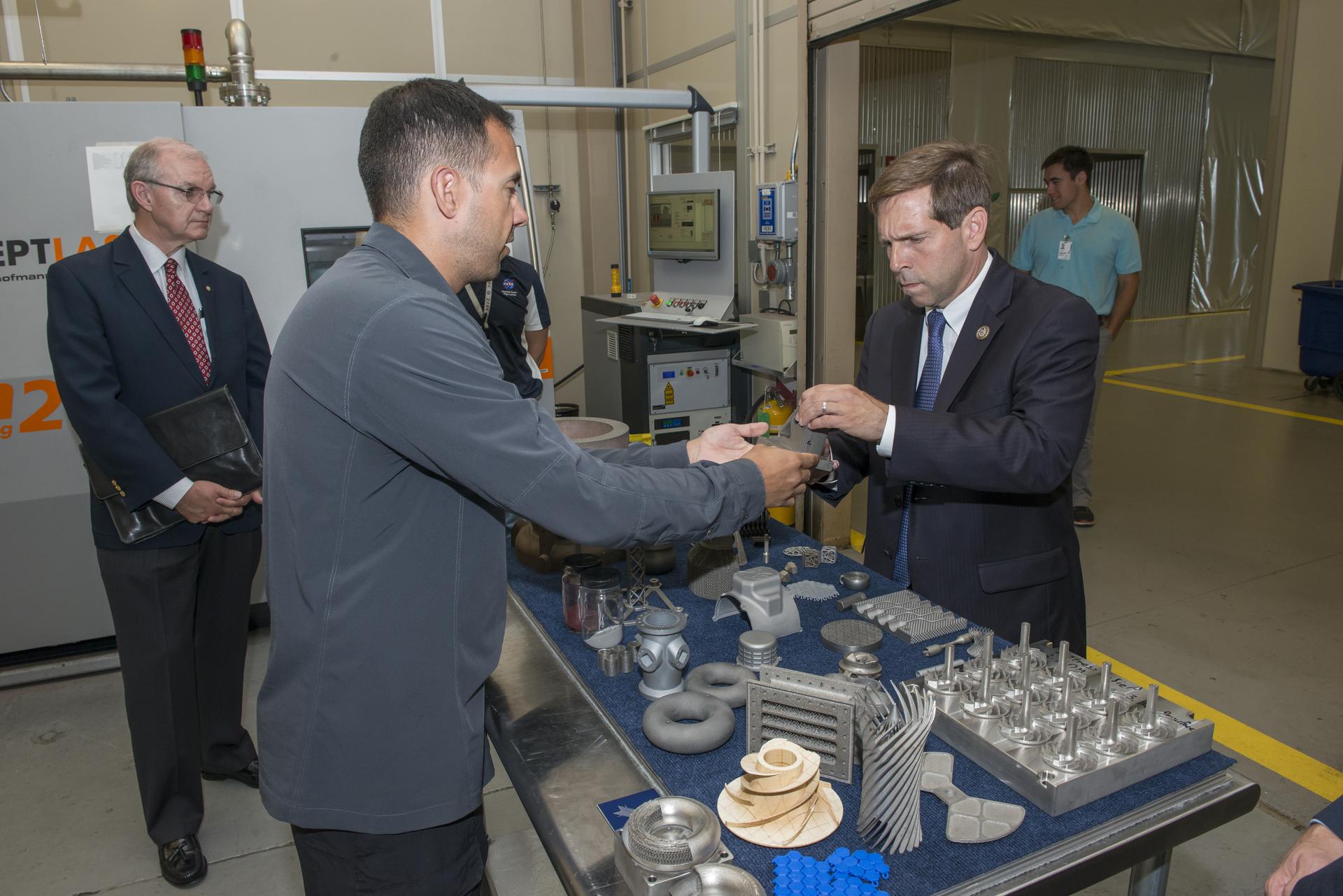 Tennessee Representative Chuck Fleischmann Visit to MSFC