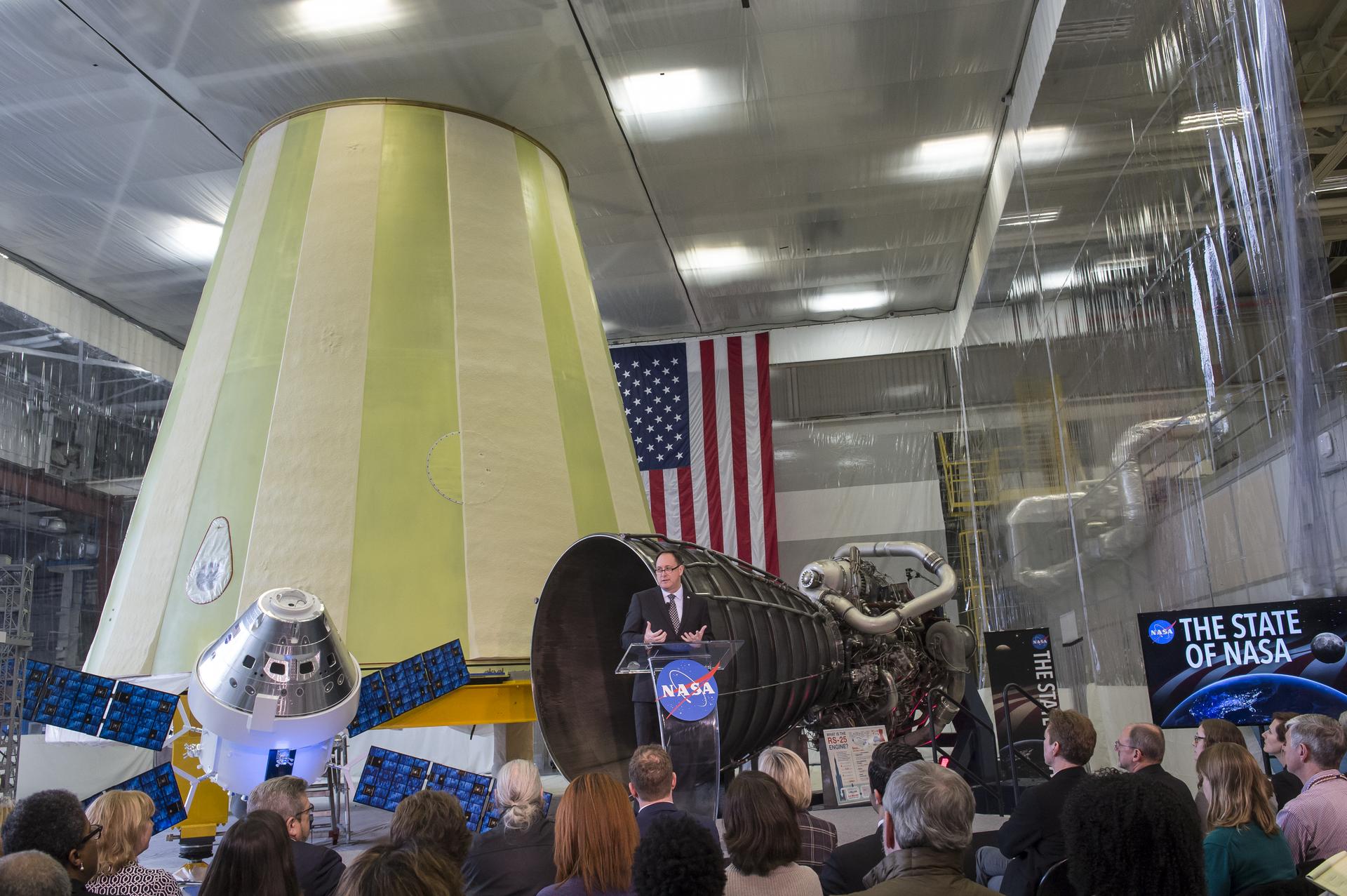 NASA Acting Administrator Robert Lightfoot presents the 2018 "St
