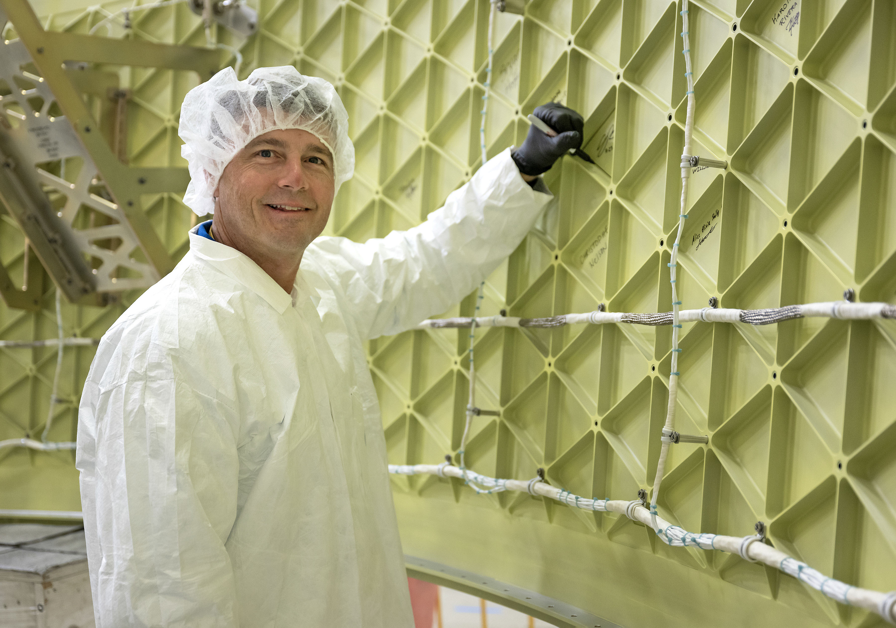 ARTEMIS II CREW VISIT