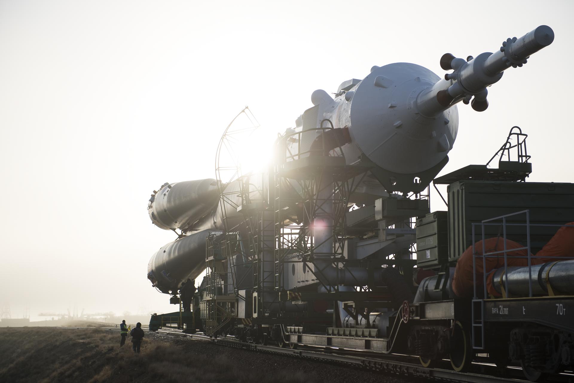 Expedition 55 Soyuz Rollout