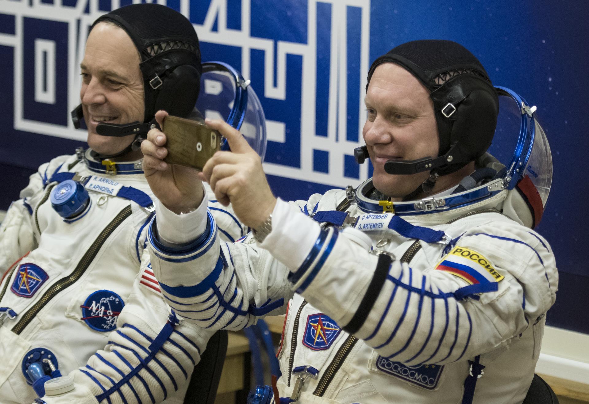 Expedition 55 Preflight