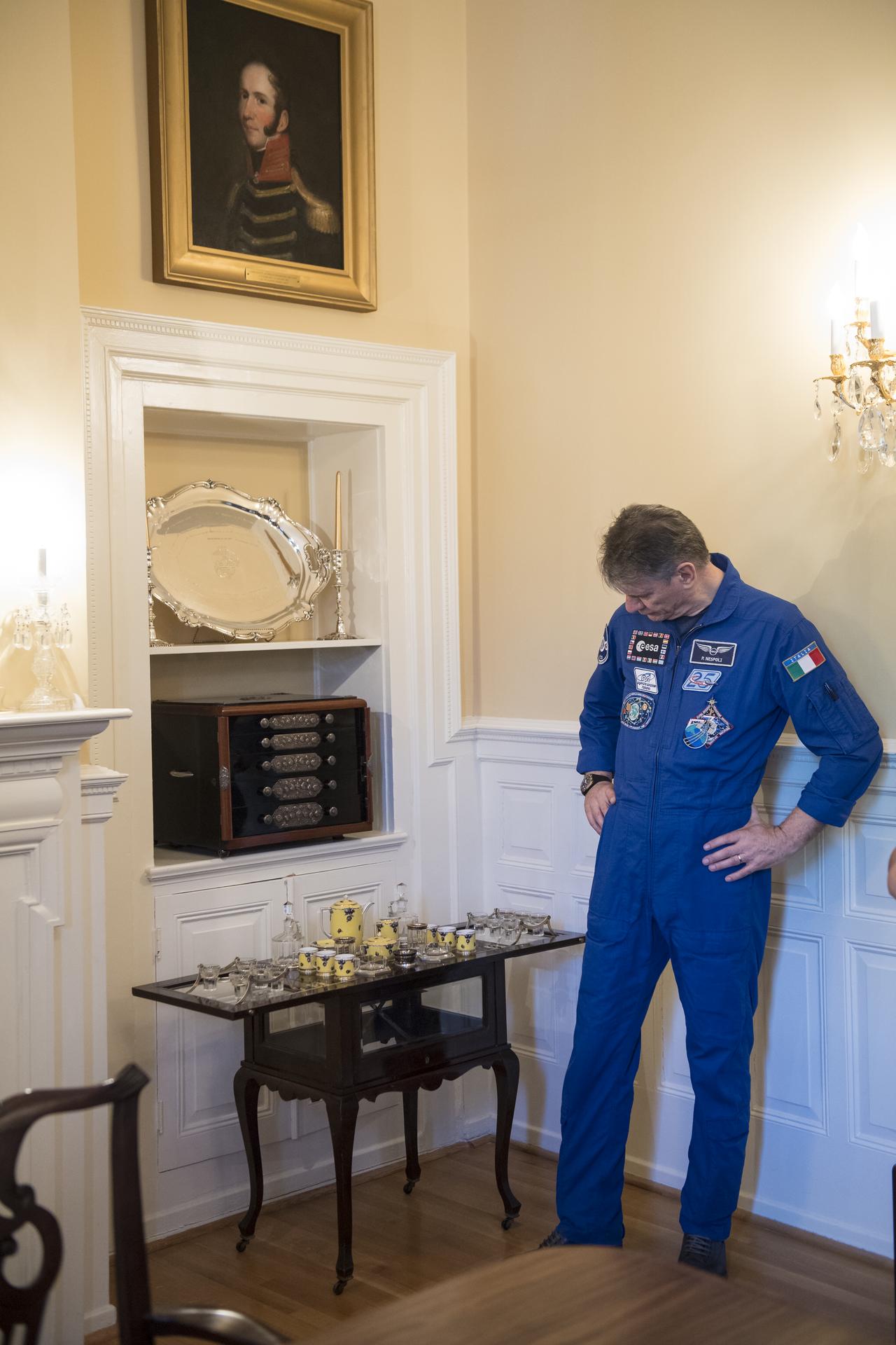 Astronauts Randy Bresnik and Paolo Nespoli Visit Marine Corps Ba