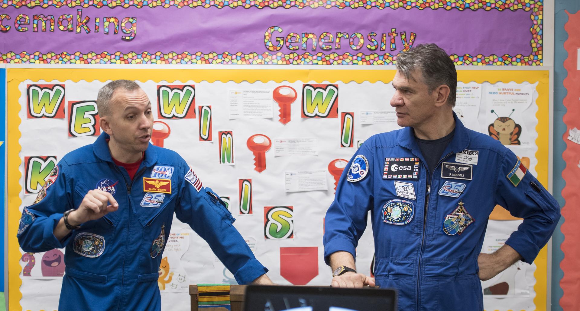 Astronauts Bresnik and Nespoli at the Washington School for Girl