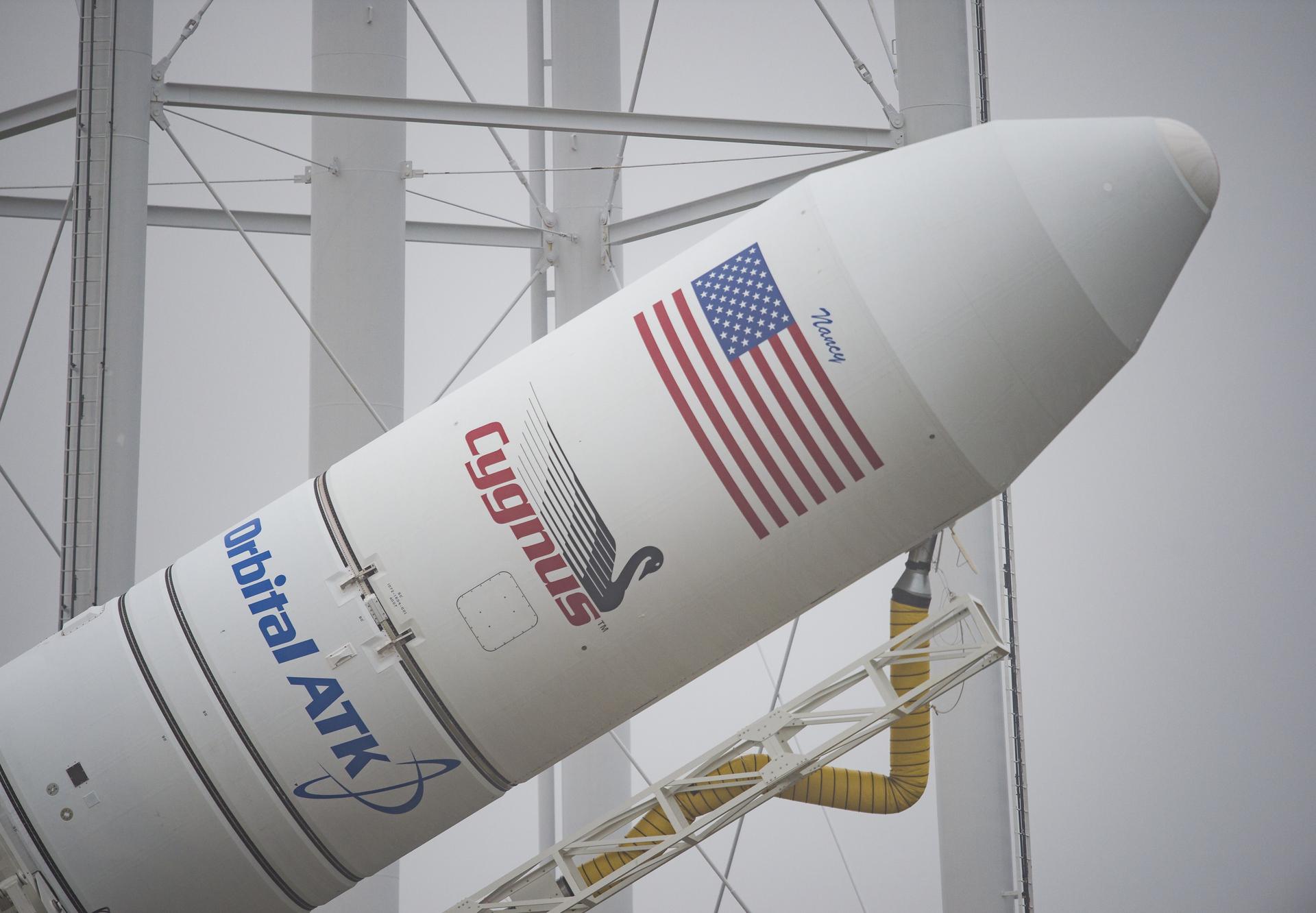 Orbital ATK CRS-9 Raising on the Pad