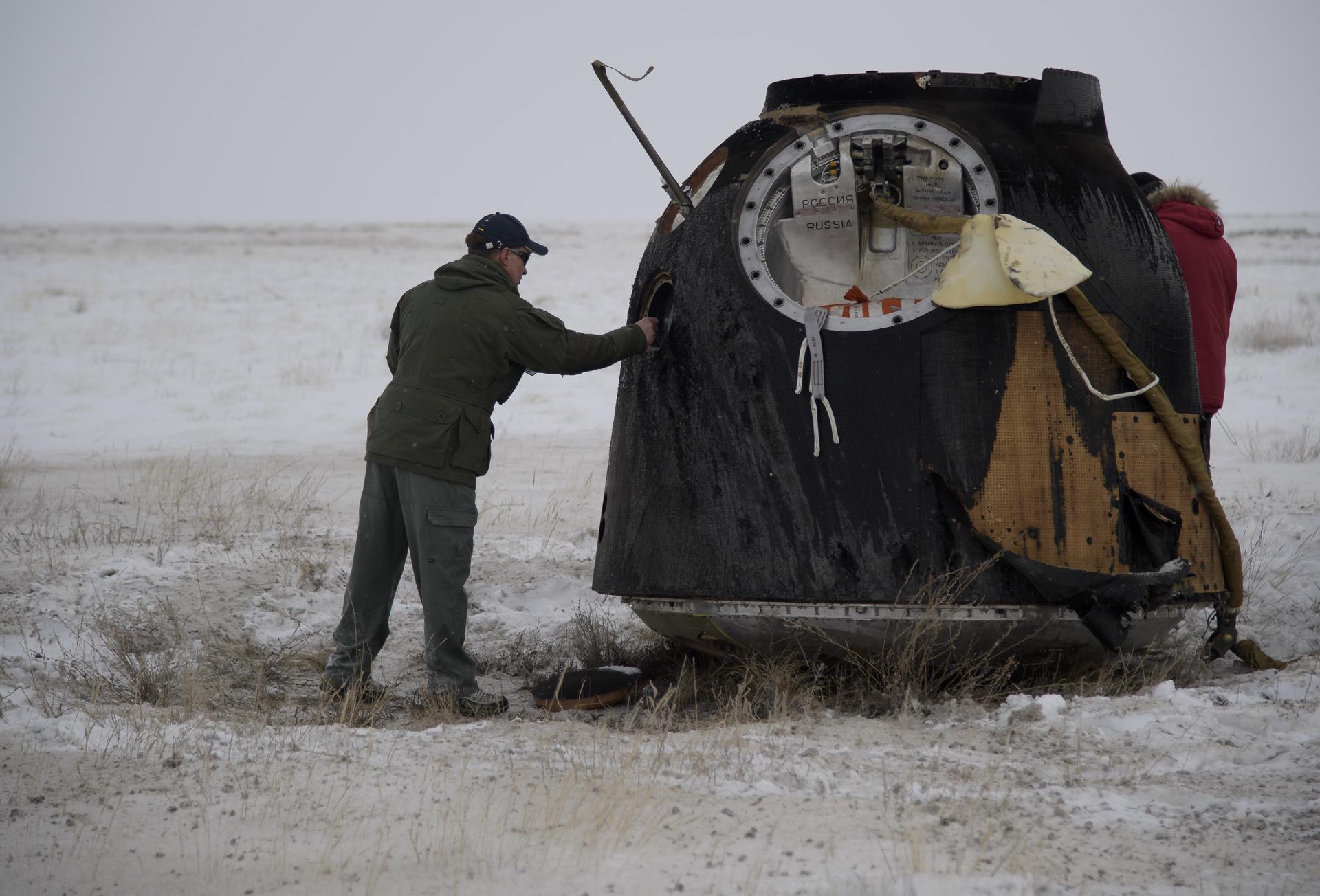 Expedition 57 Soyuz MS-09 Landing