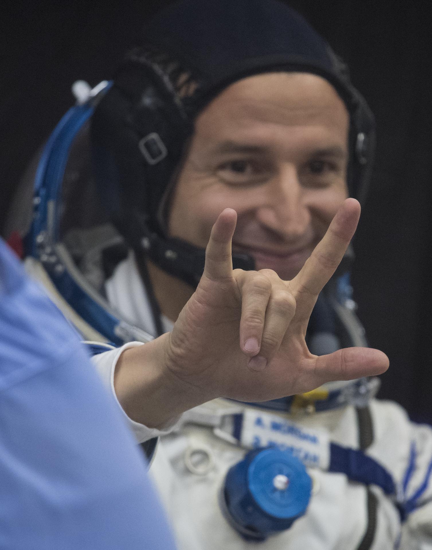 Expedition 60 Preflight