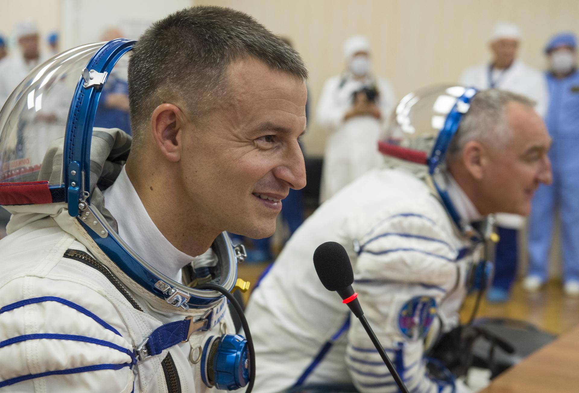 Expedition 60 Preflight