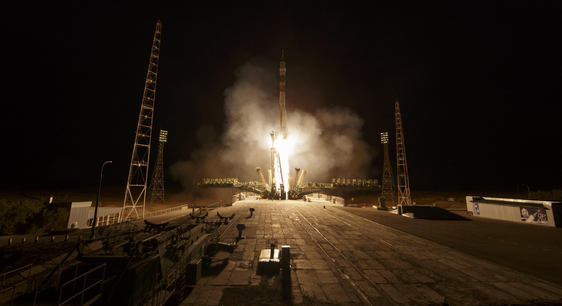 Expedition 61 Launch