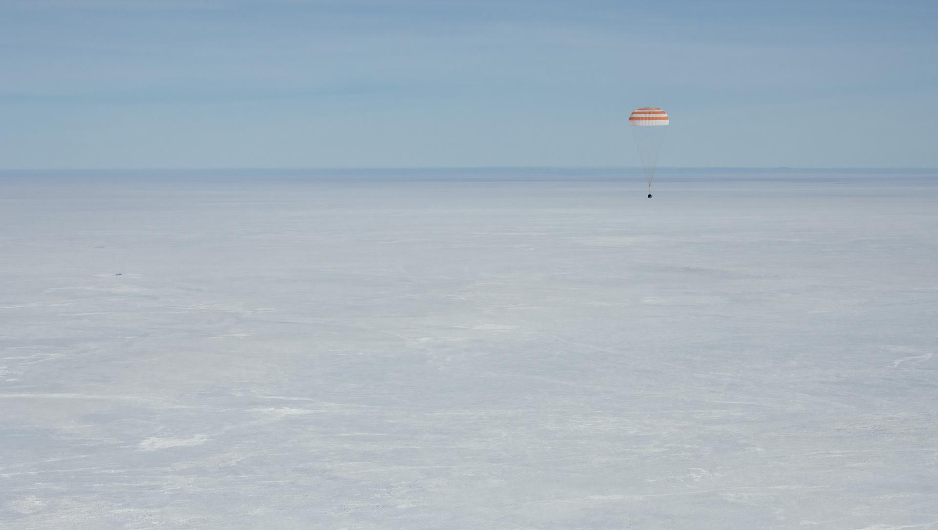 Expedition 61 Soyuz Landing