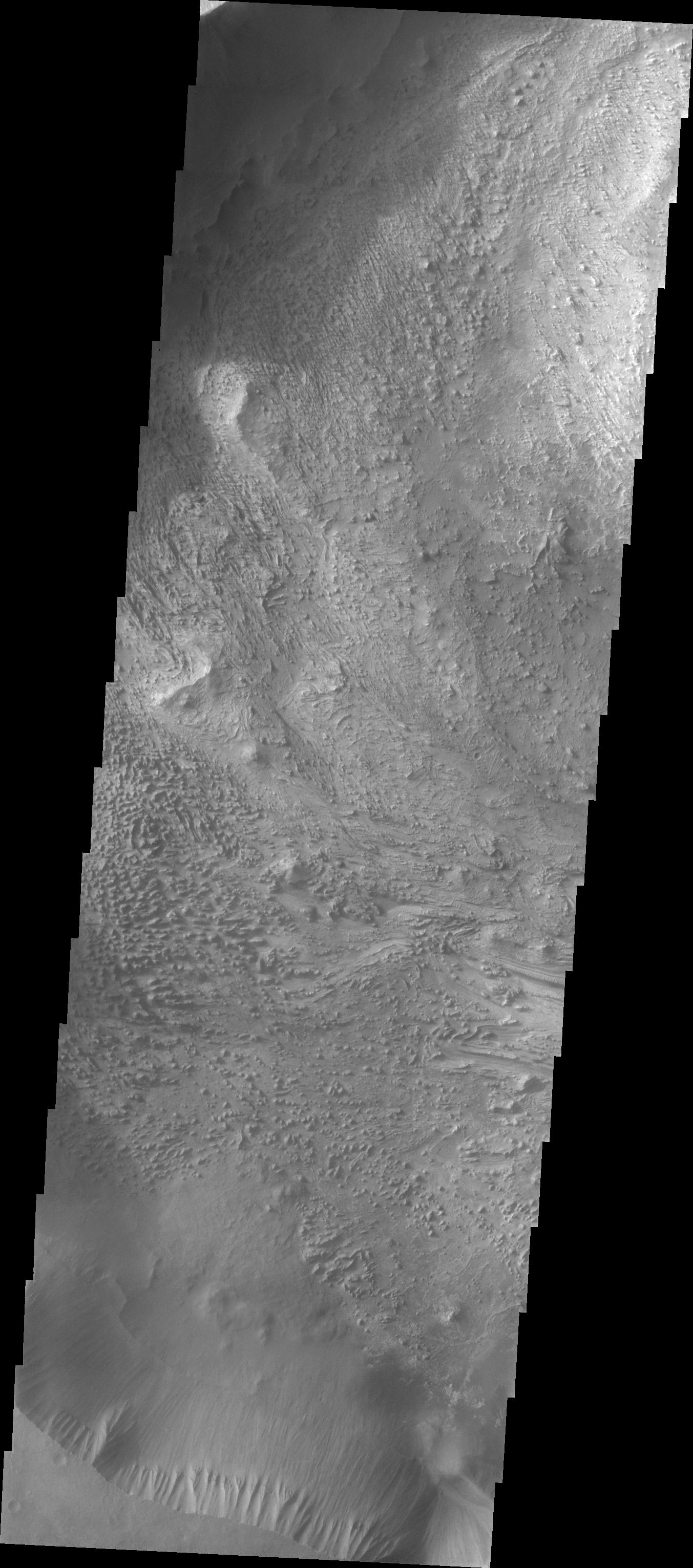 Wind Etching in Candor Chasma