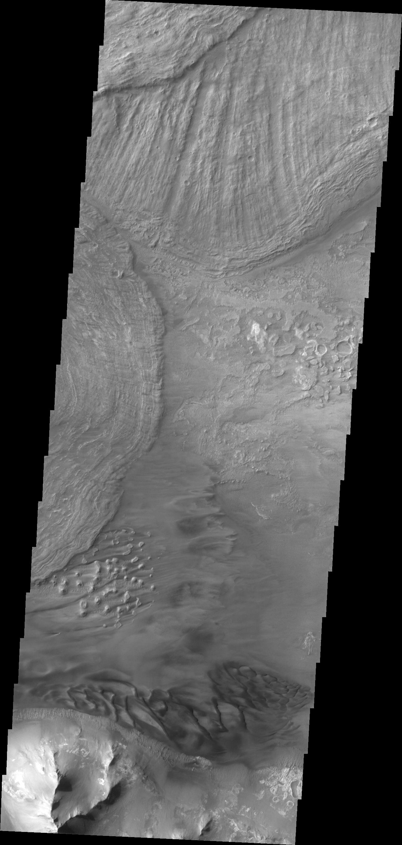 Ius Chasma