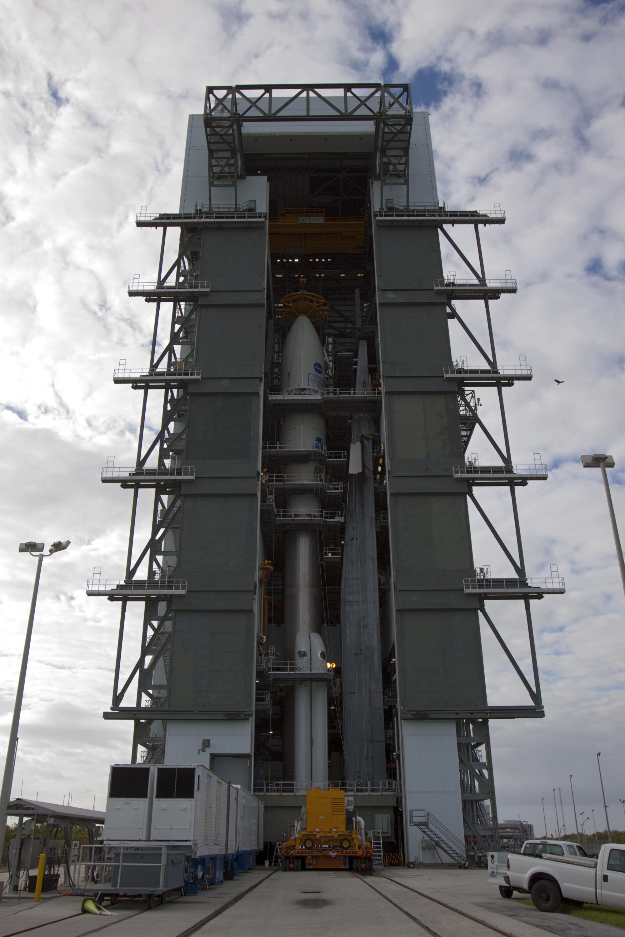 Mars Science Laboratory Atop Its Atlas V
