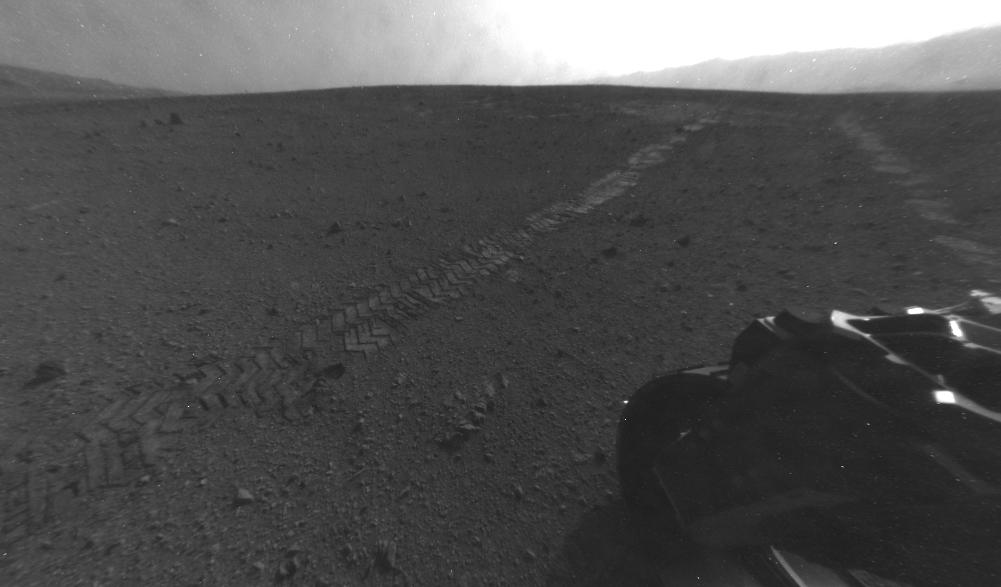 Tracks from Eastbound Drive on Curiosity Sol 22