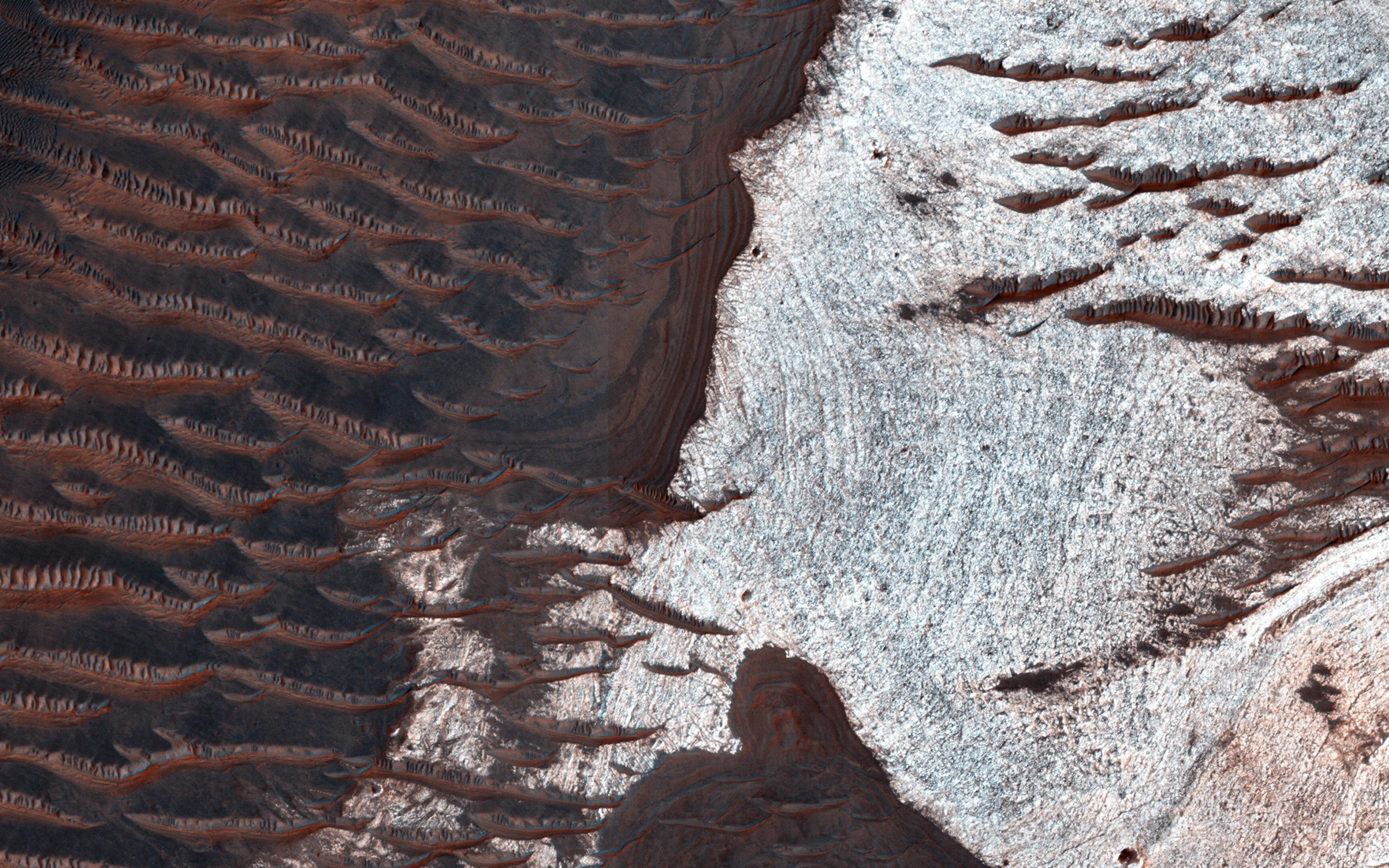 Water-Bearing Rocks in Noctis Labyrinthus