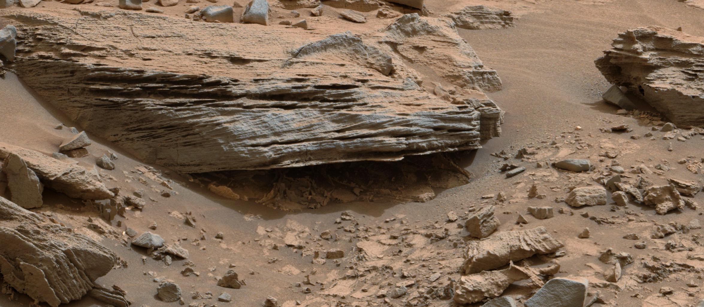 Martian Rock Evidence of Lake Currents