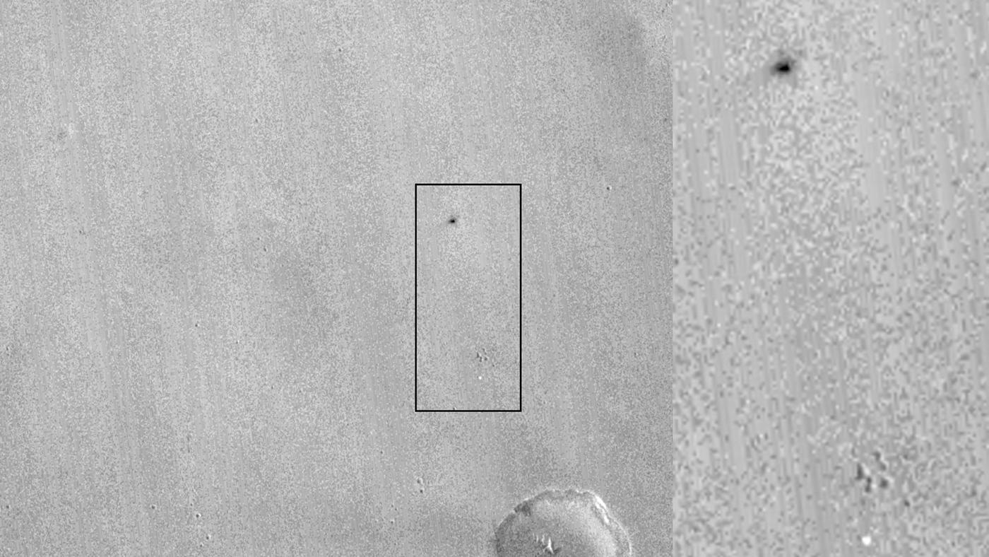 Signs of Schiaparelli Test Lander Seen From Orbit