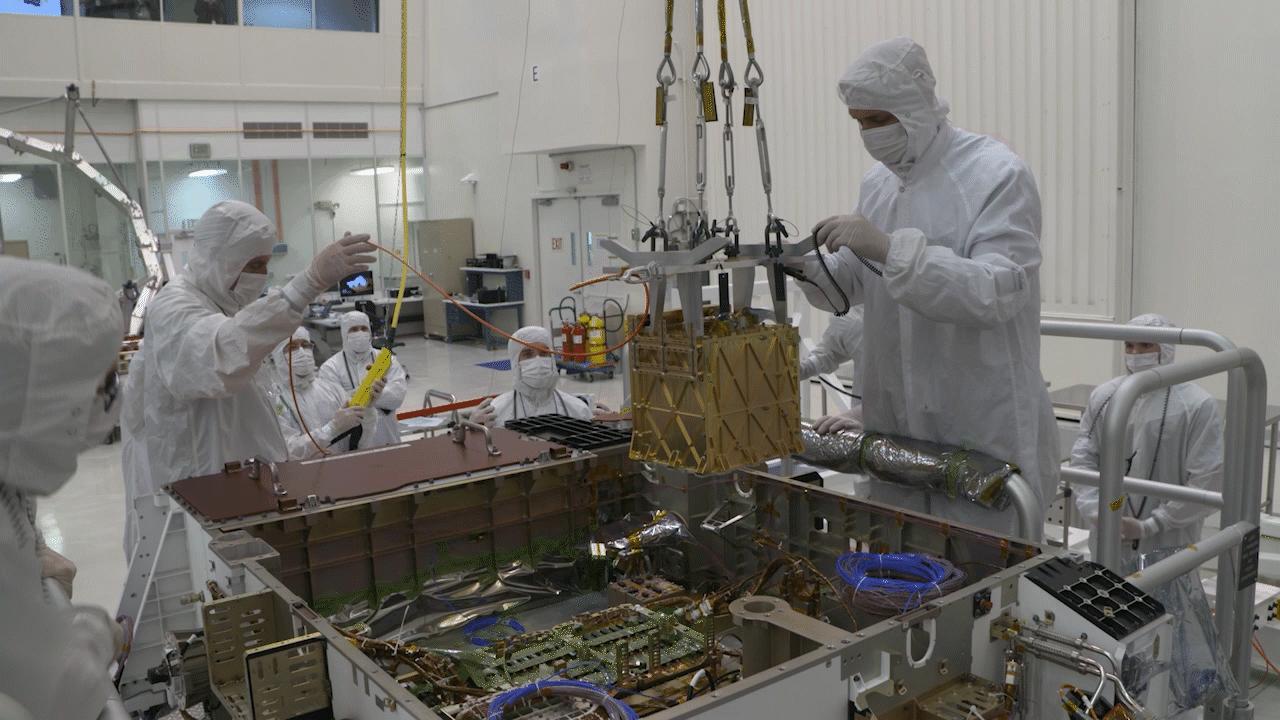 Engineers Lower MOXIE into Perseverance