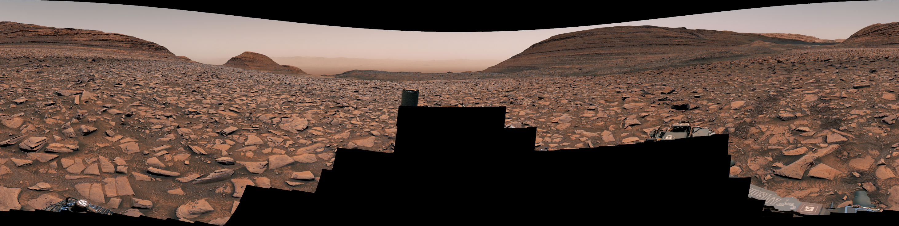Curiosity Makes Rover Tracks While Heading West