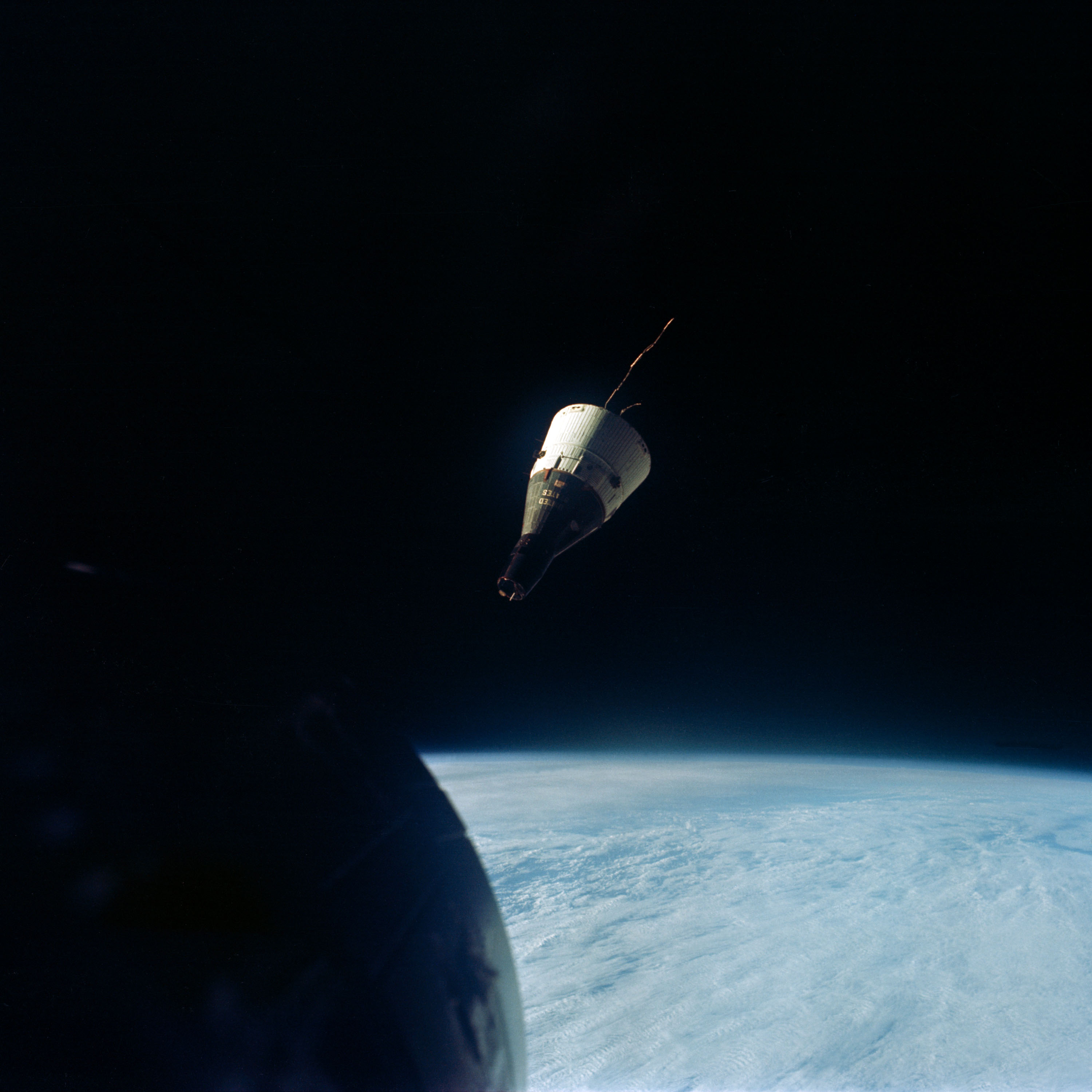 View of the Gemini 6 and Gemini 7 rendezvous