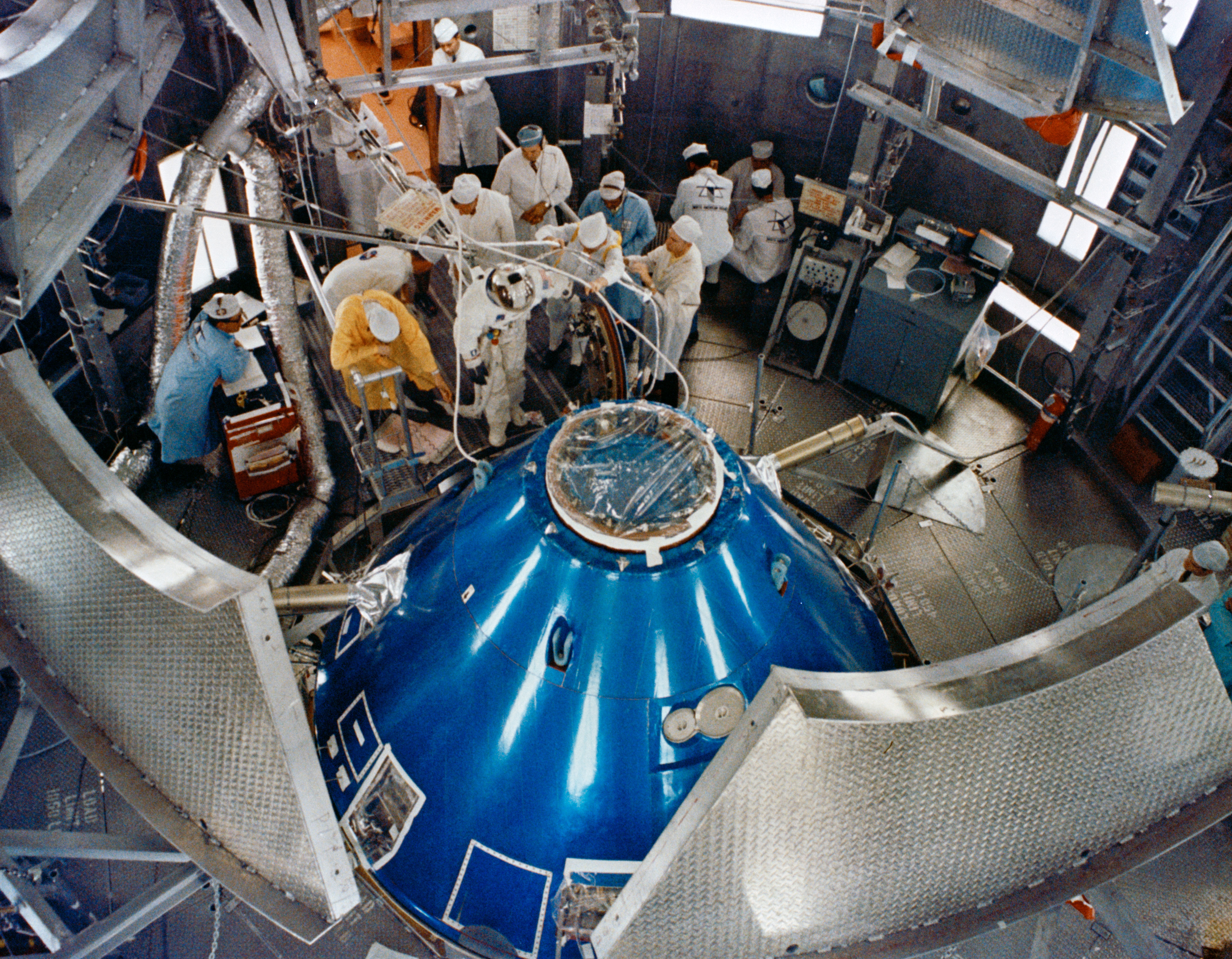Crew Training - Apollo 9 (Alt. Chamber) - KSC