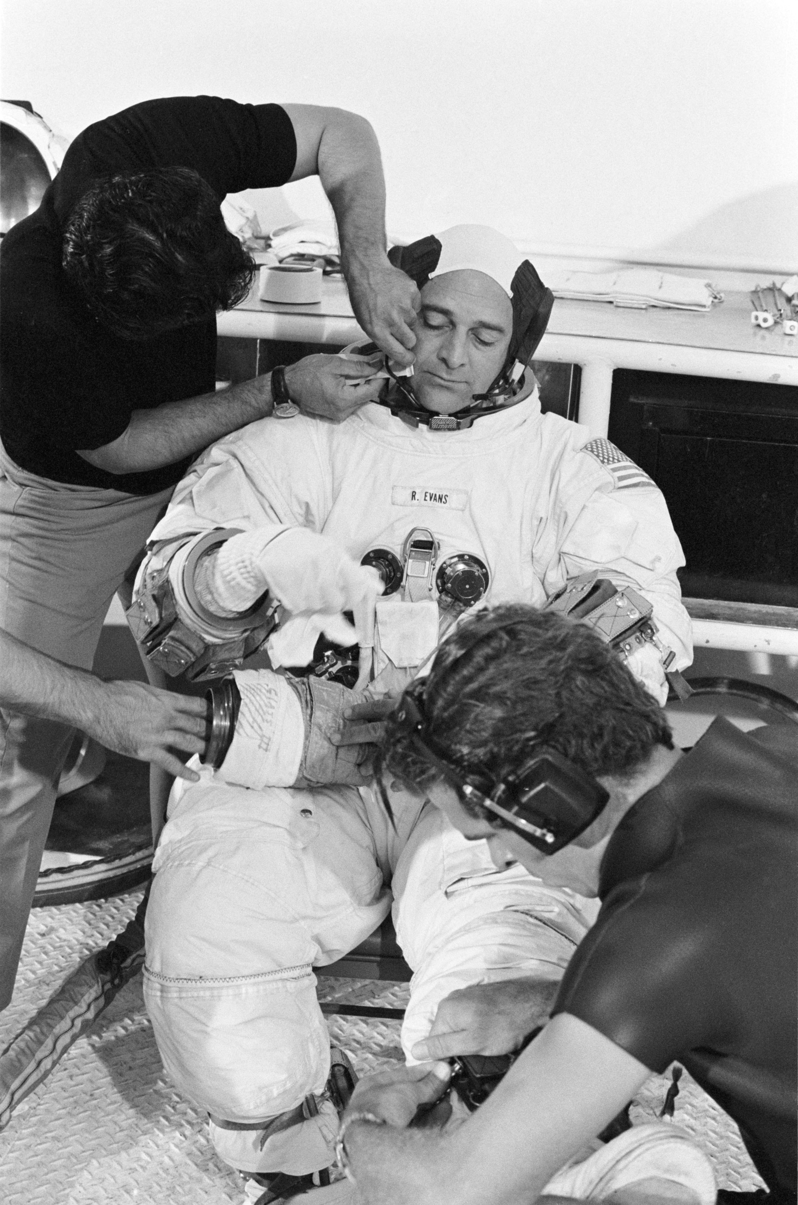 EVANS, RONALD E. - APOLLO 17