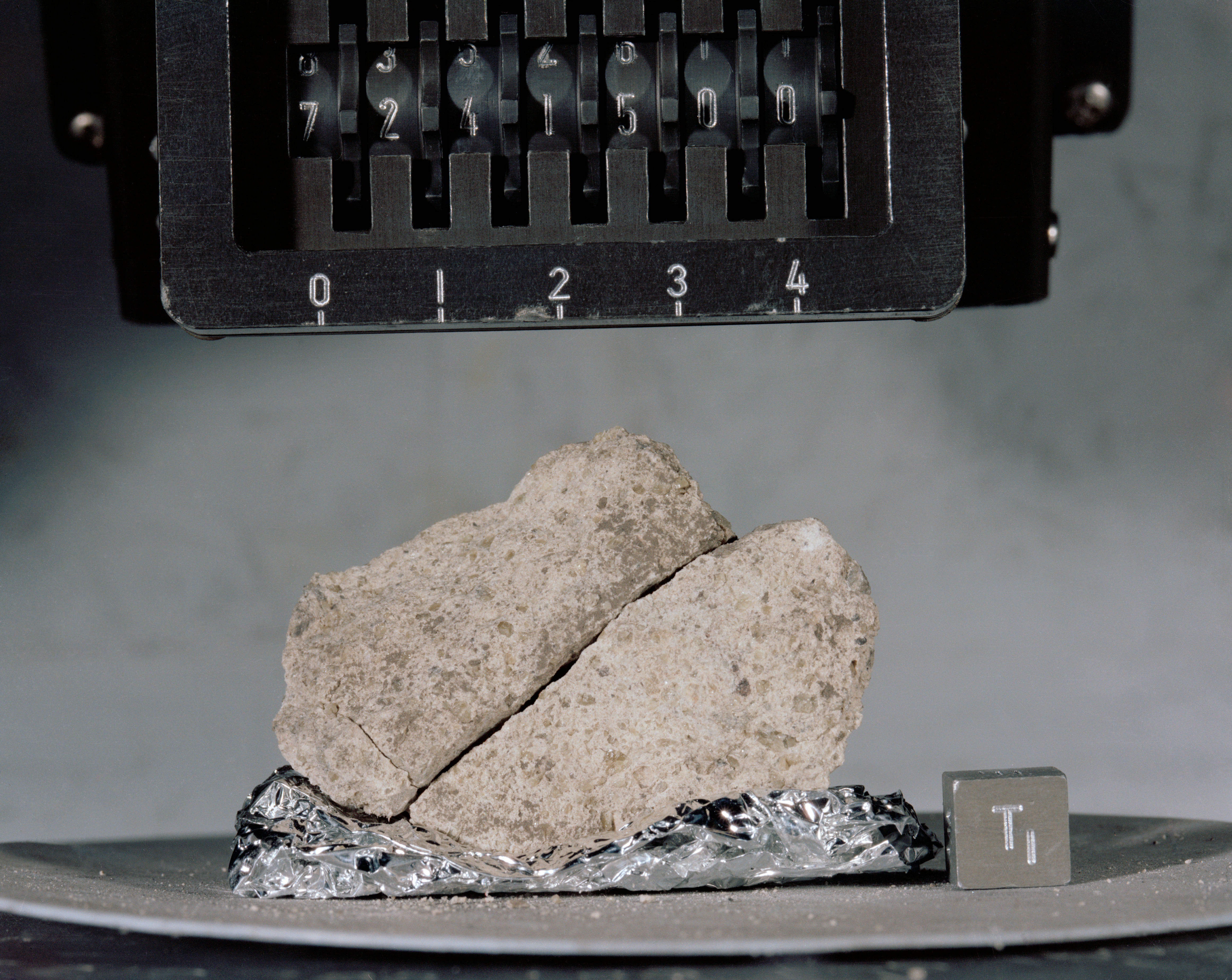 View of Apollo 17 lunar rock sample no. 72415,0