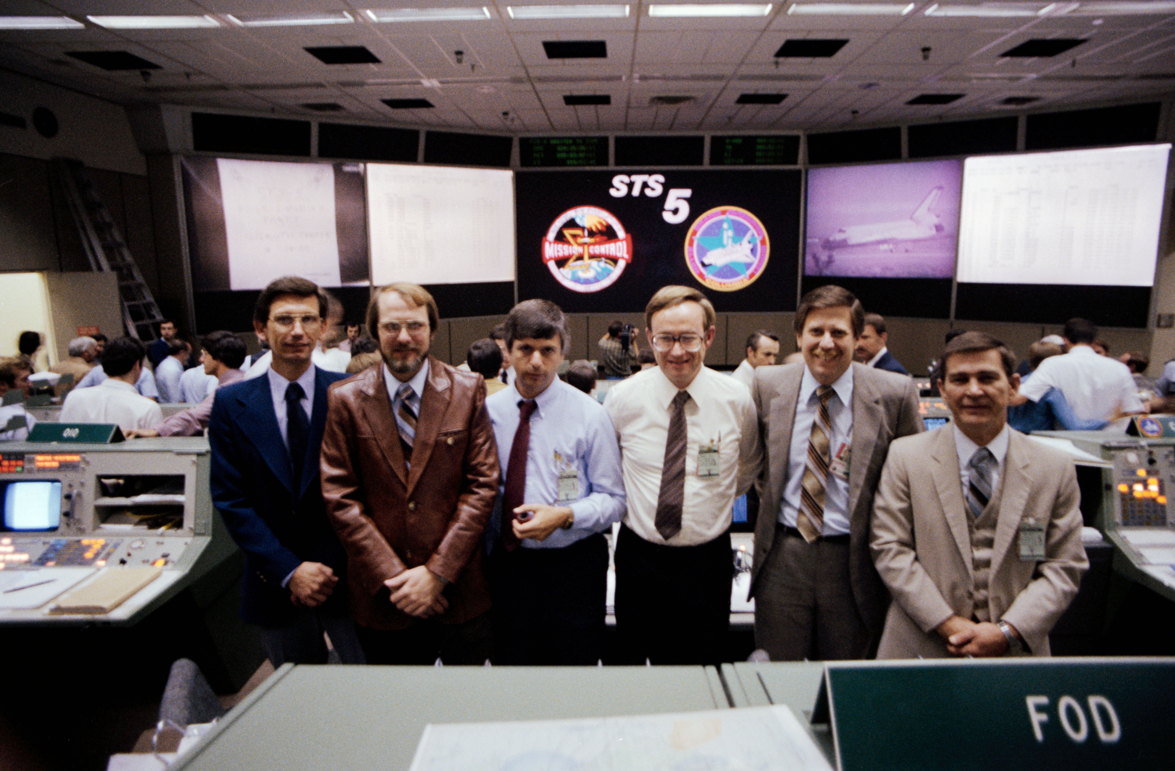 STS-5 Mission Operations Control Room (MOCR) - Cox, John T. Dr. - JSC