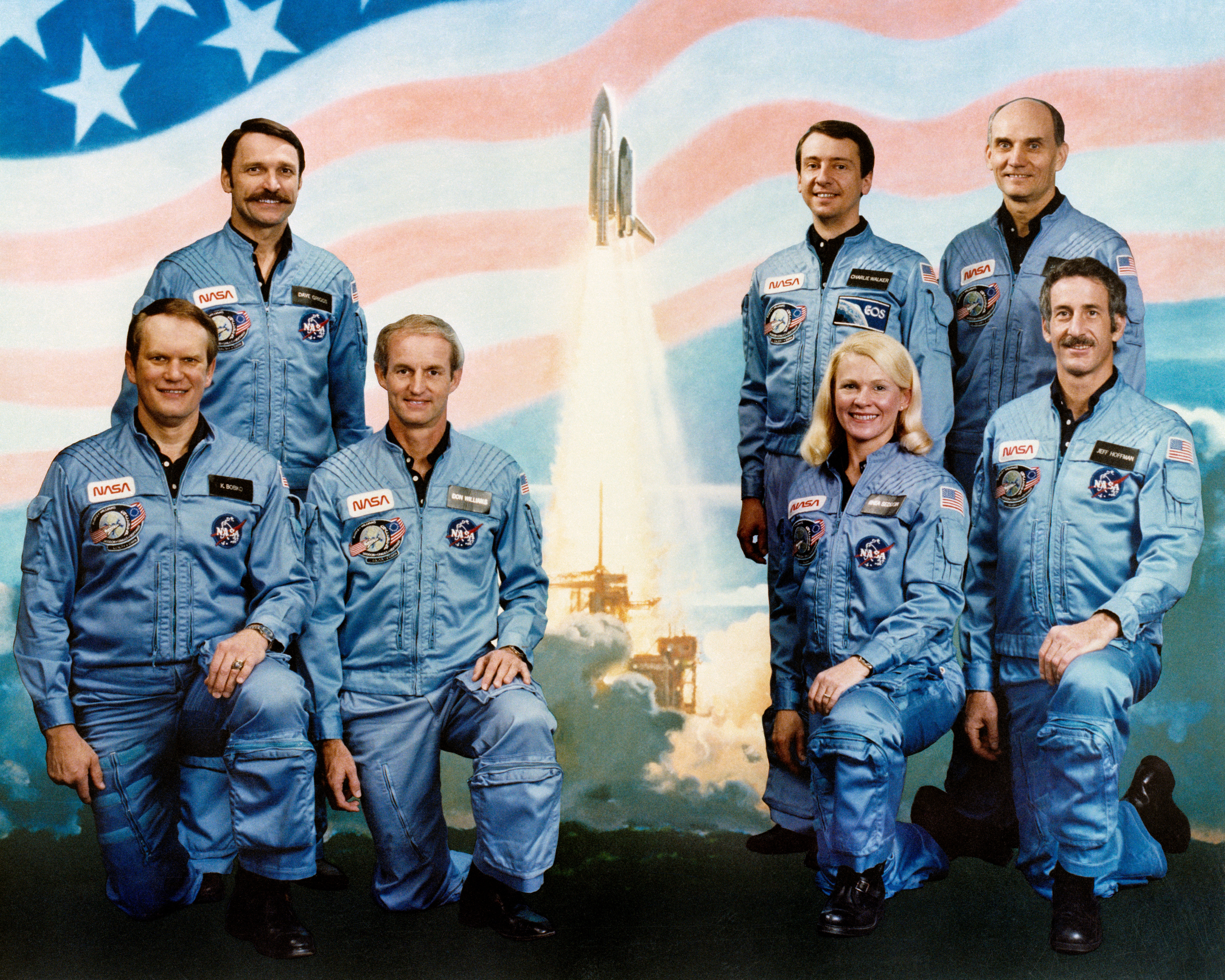 OFFICIAL PORTRAIT - STS-51D CREW