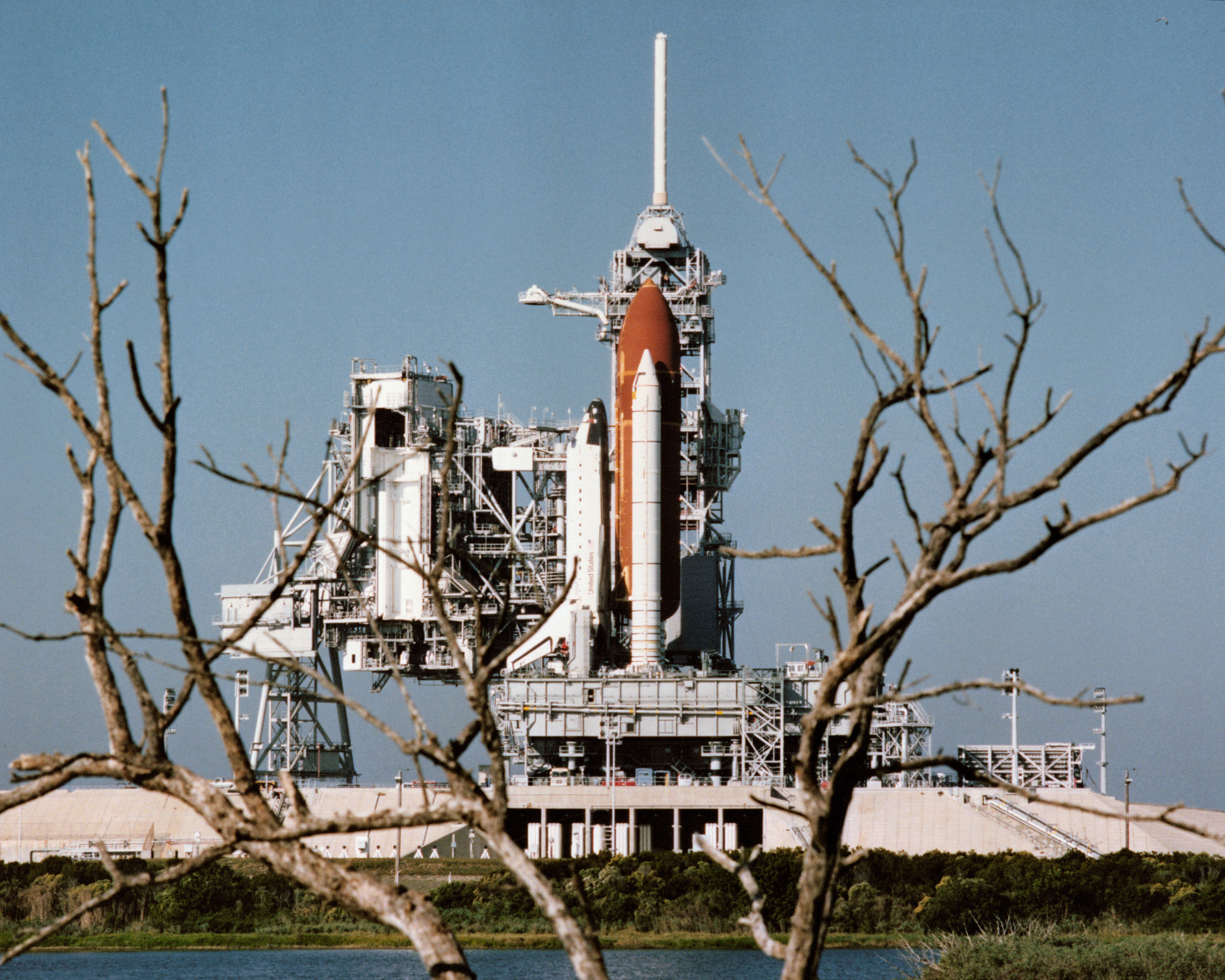 STS-27 Atlantis, Orbiter Vehicle (OV) 104, at KSC Launch Complex (LC) pad 39B