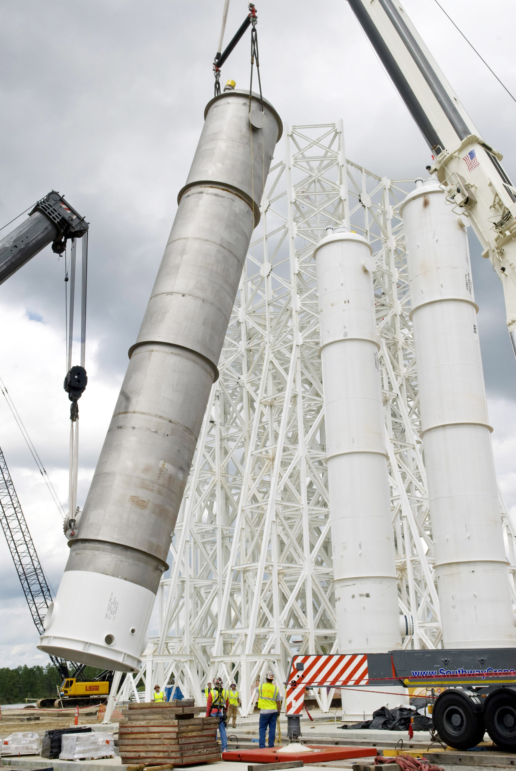 Isopropyl alcohol tank installed at A-3 Test Stand