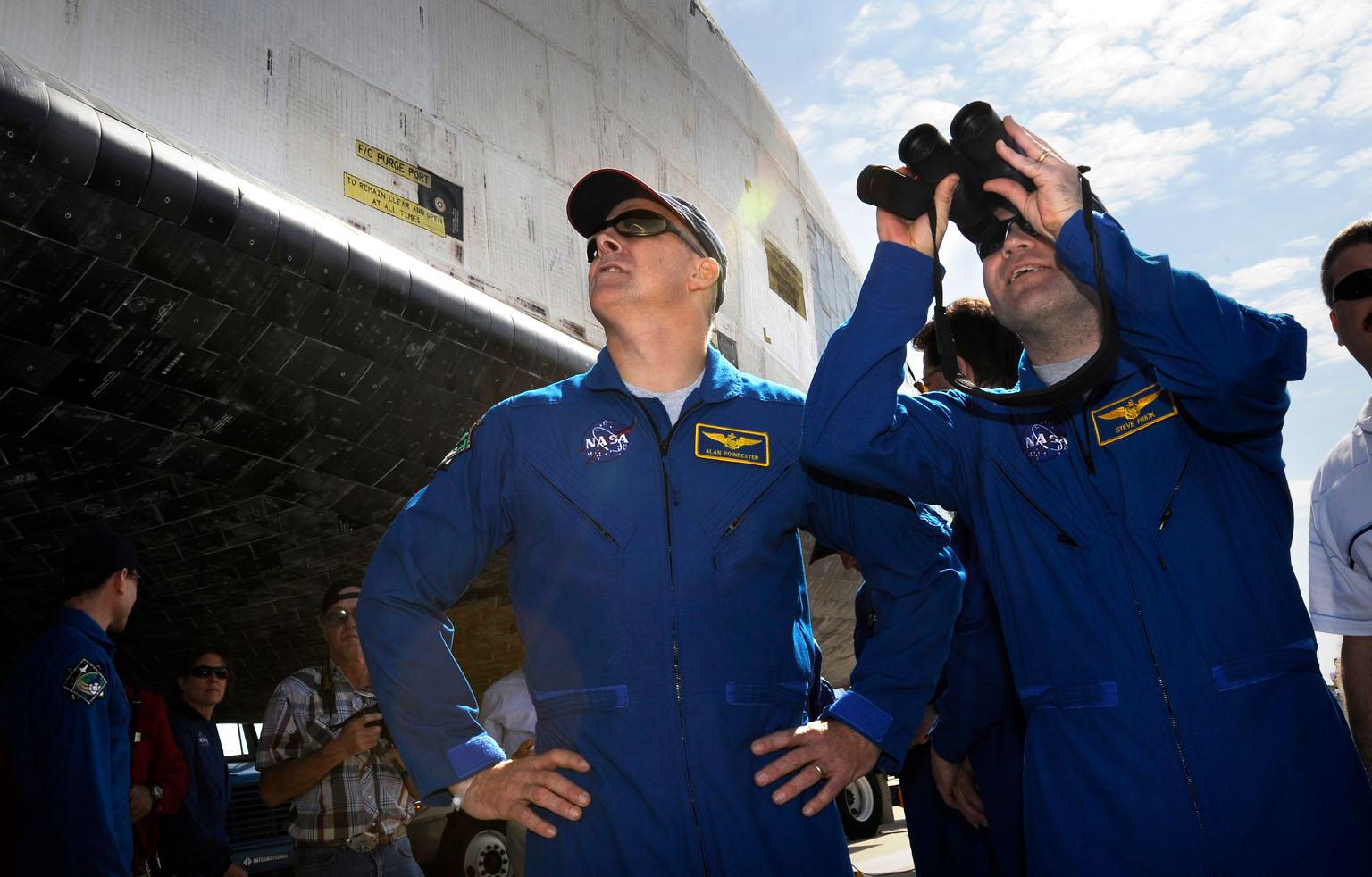 200802200005HQ Space Shuttle Atlantis (STS-122) Lands