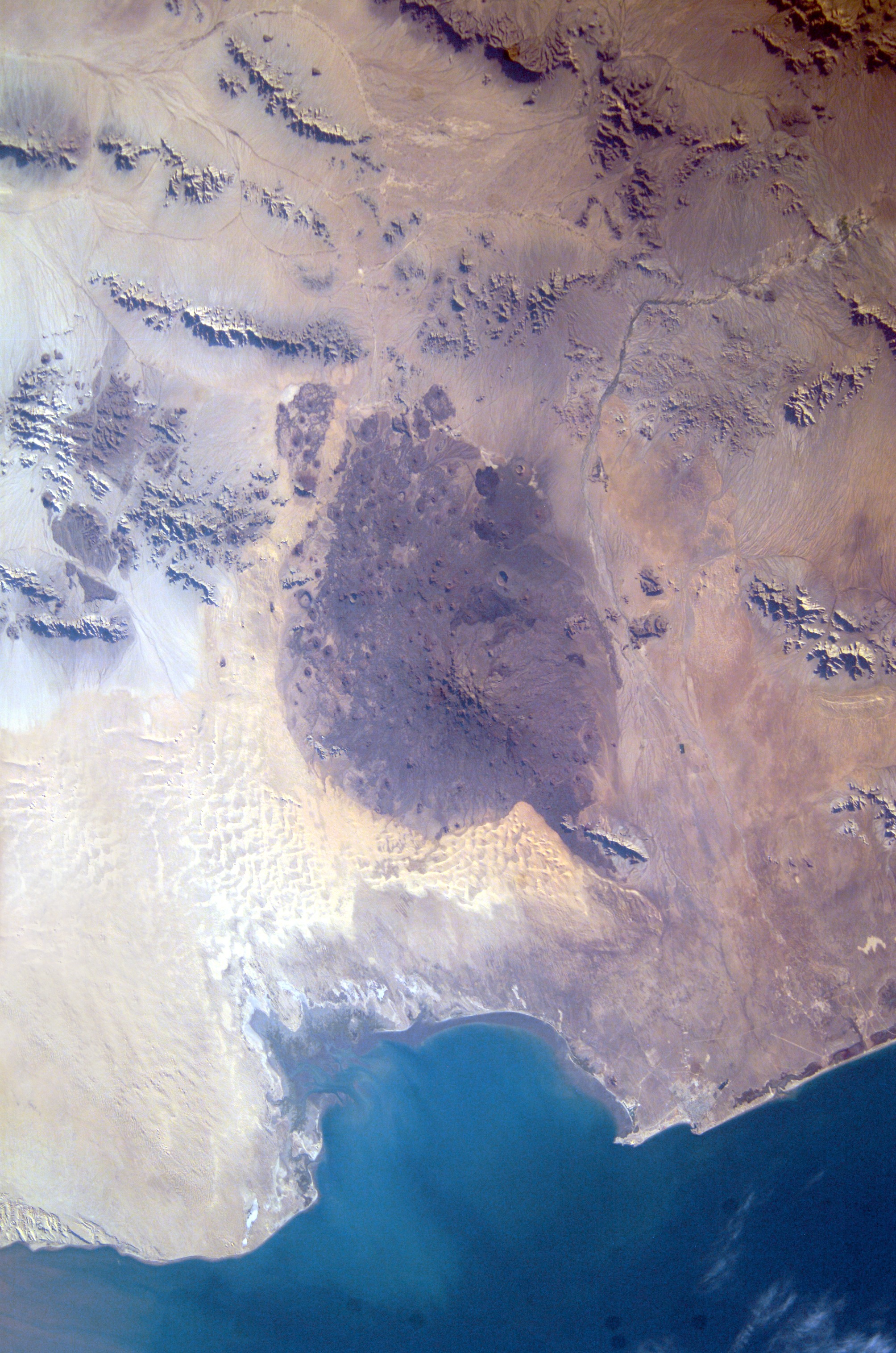 Crew Earth Observations (CEO) taken during Expedition 9