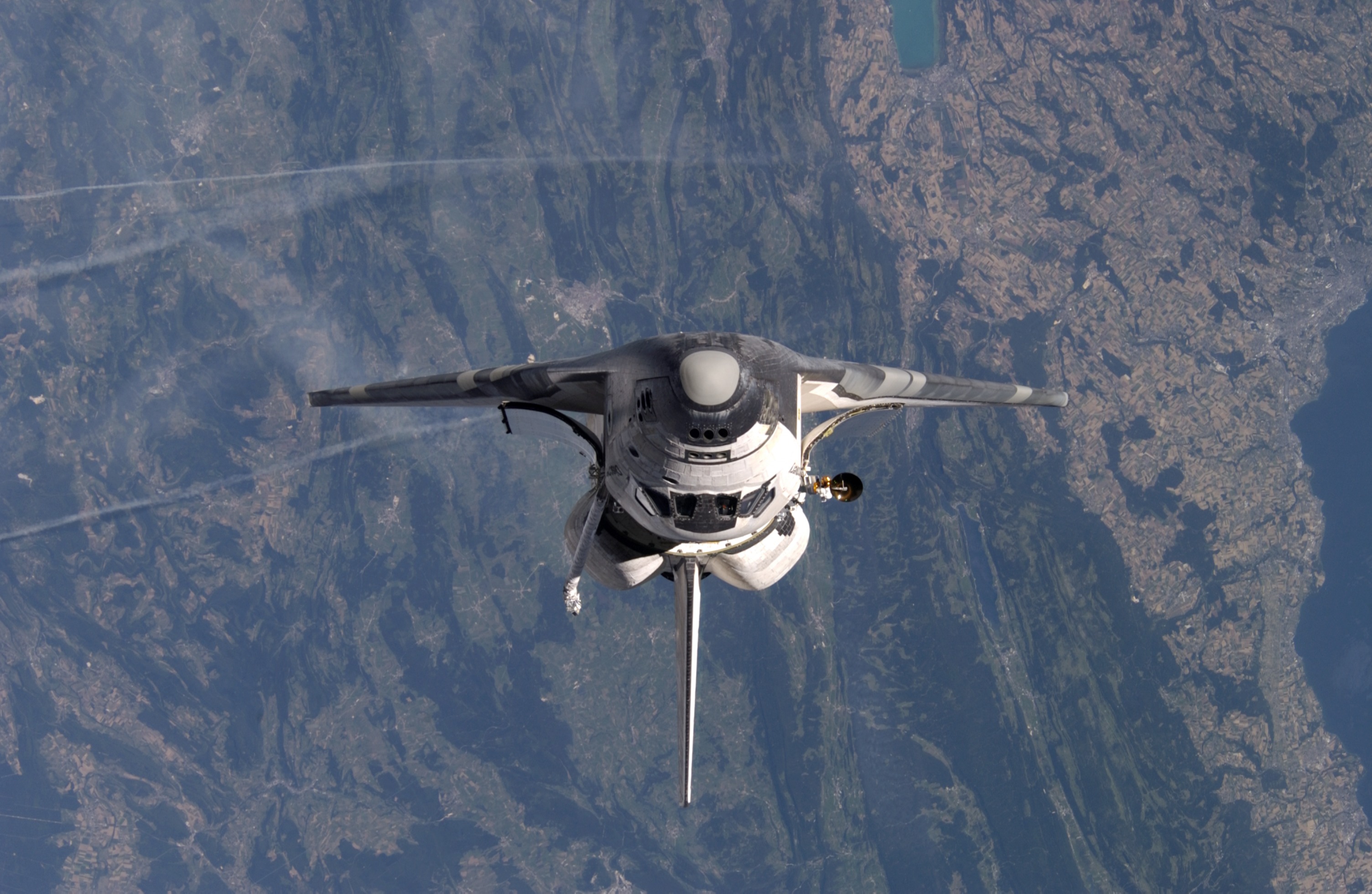 STS-114 Discovery's approach for docking