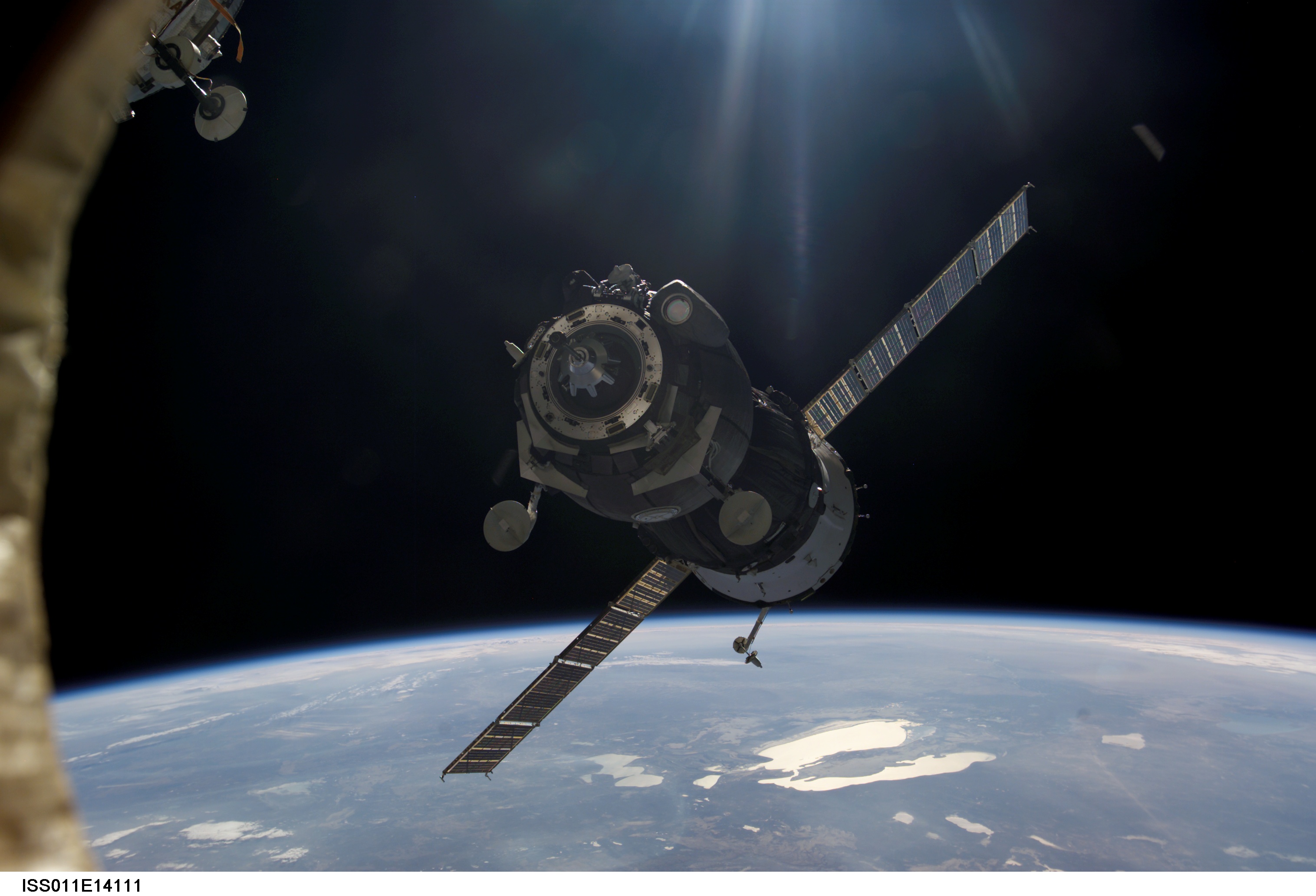 Approach of Soyuz TMA-7/11S