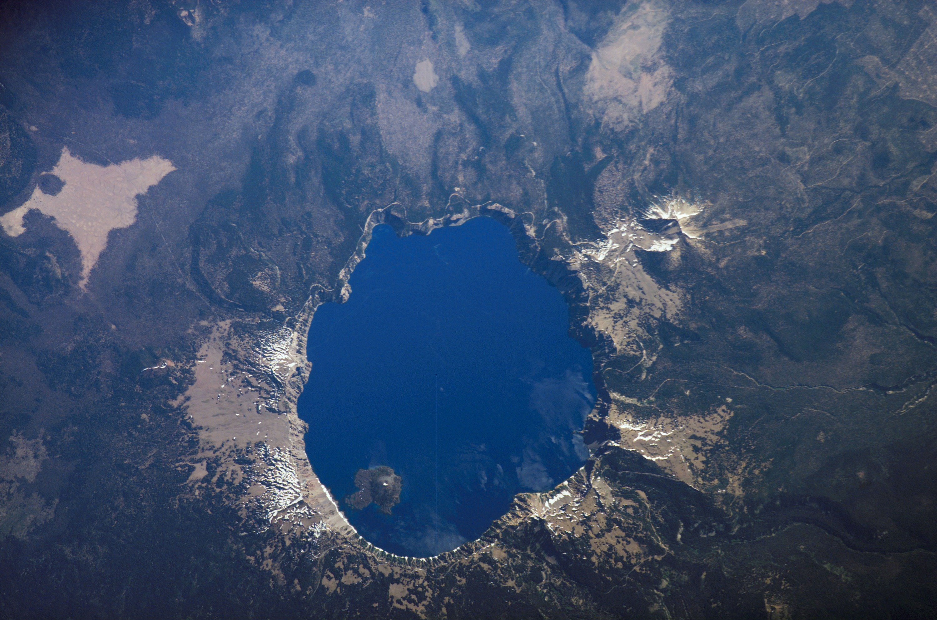 Earth Observations taken by the Expedition 13 crew