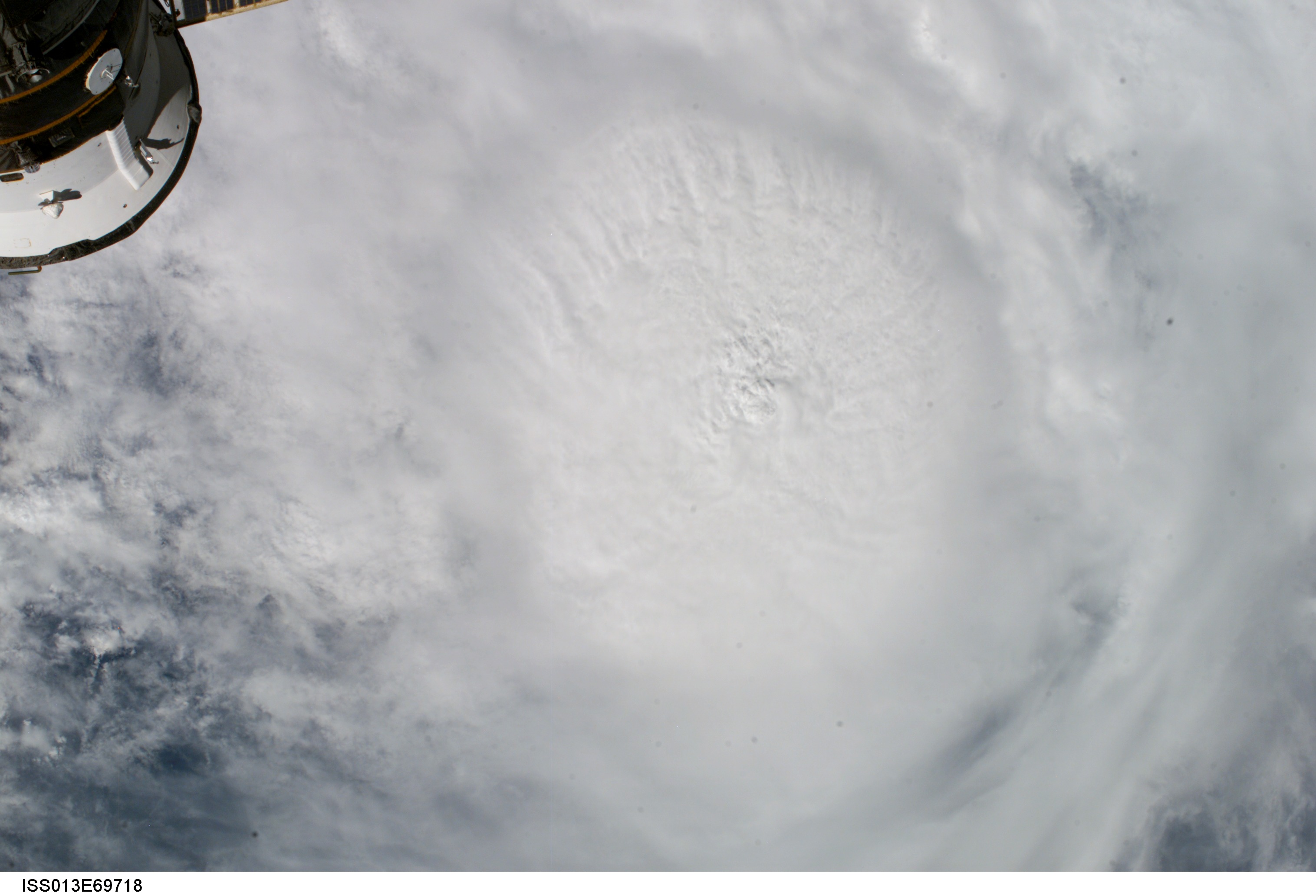 Earth Observations taken by the Expedition 13 crew