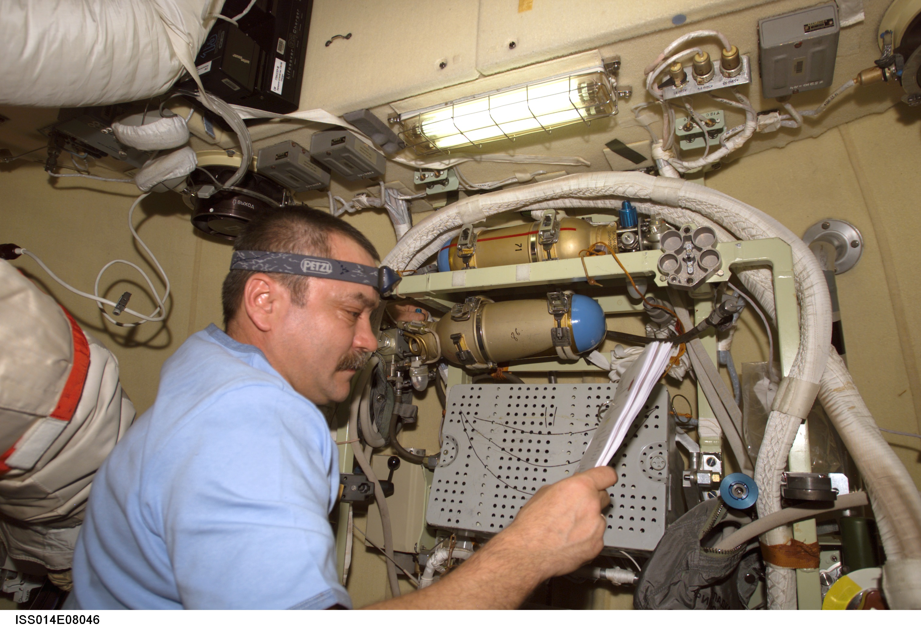 Tyurin conducts check on Orlan interface unit in DC1