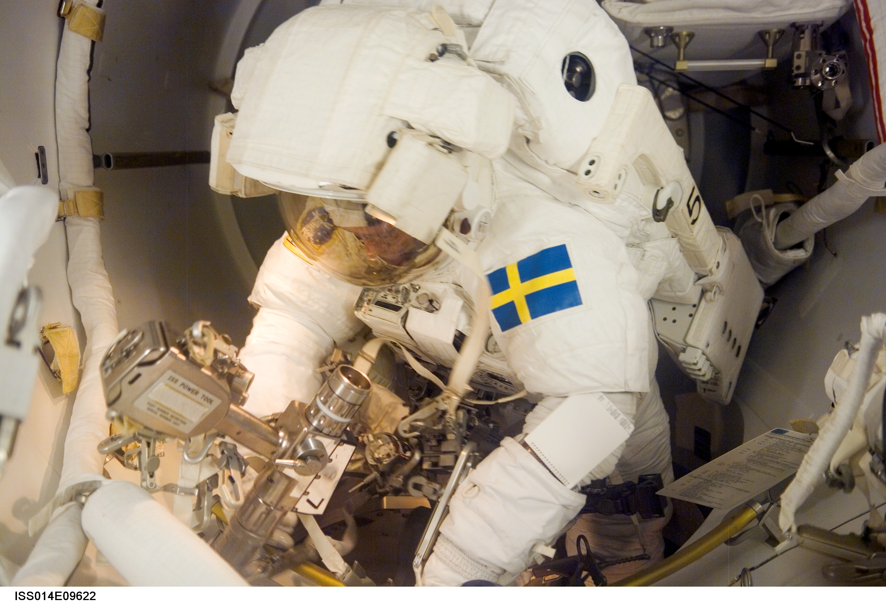 Fuglesang prepares for first EVA of mission
