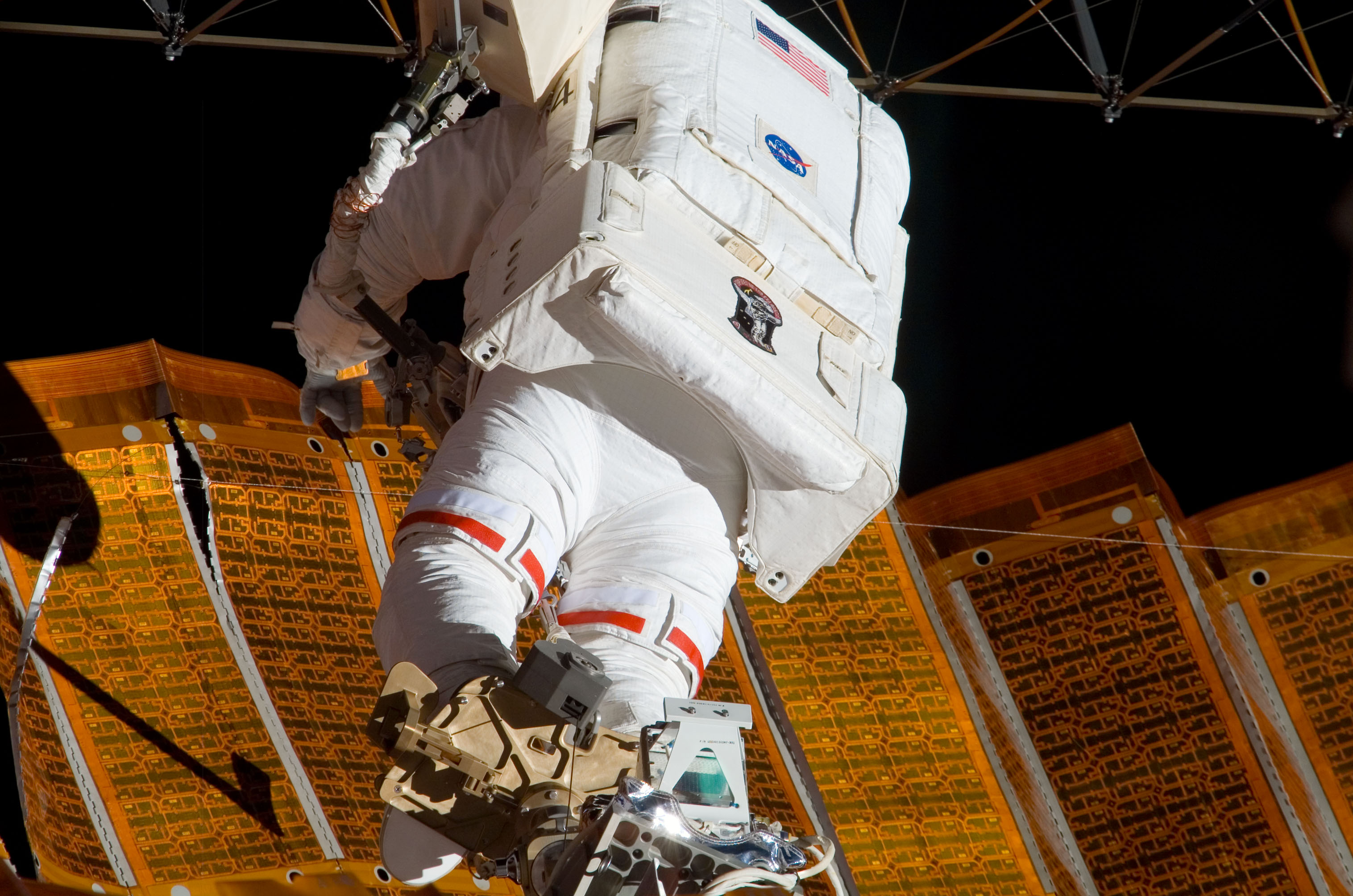 Parazynski during Expedition 16/STS-120 EVA 4