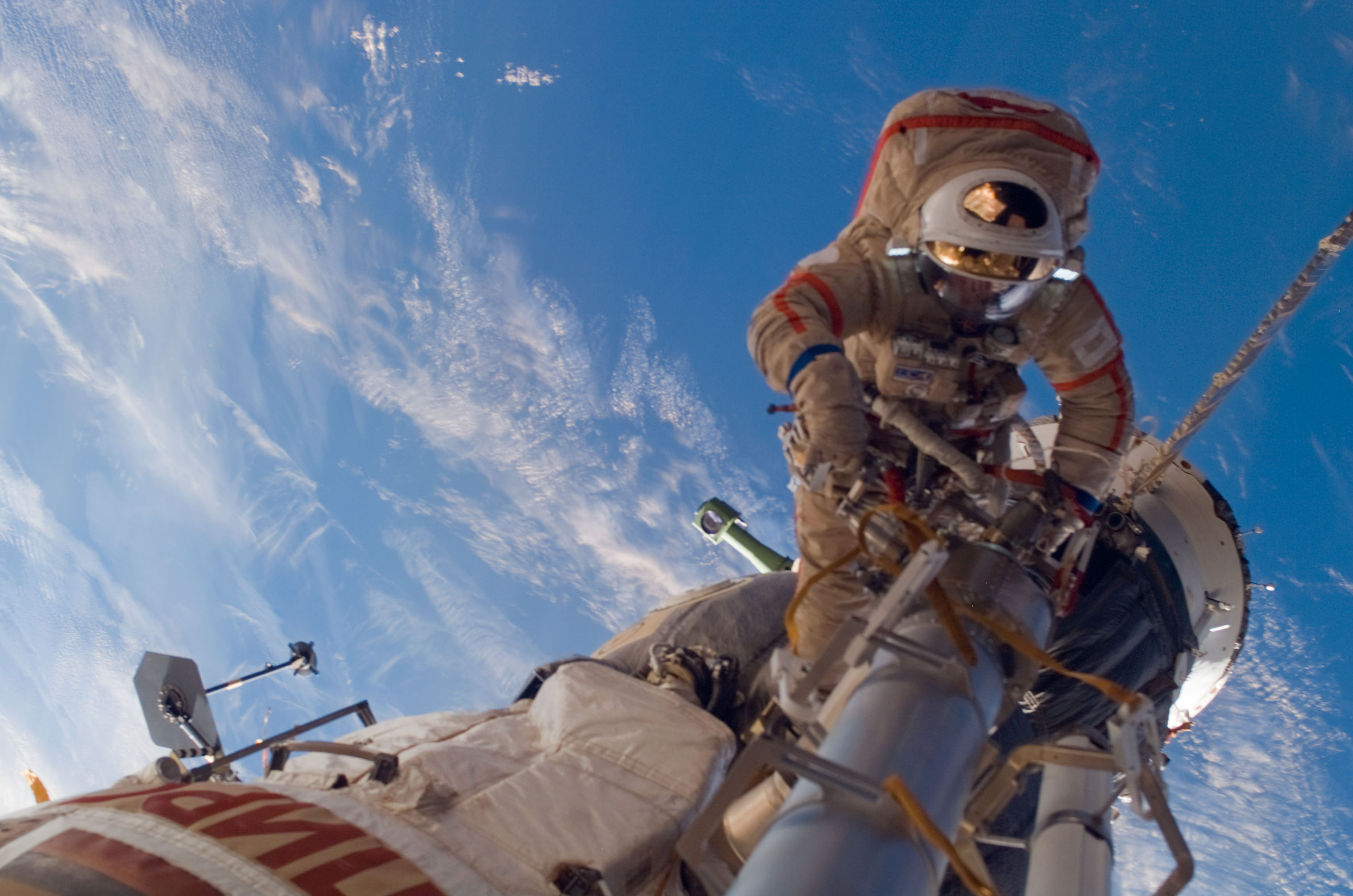 Volkov during ISS Russian EVA 20 on Expedition 17