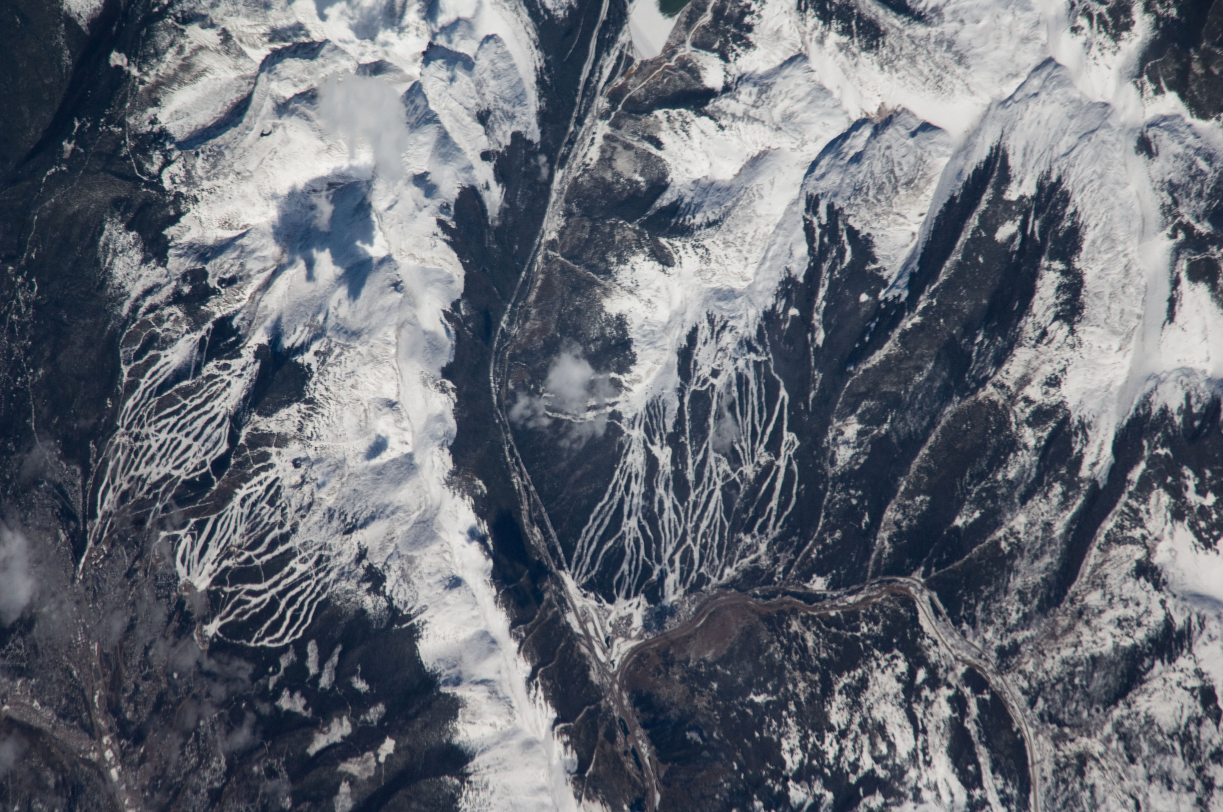 Earth Observations taken by the Expedition 18 Crew