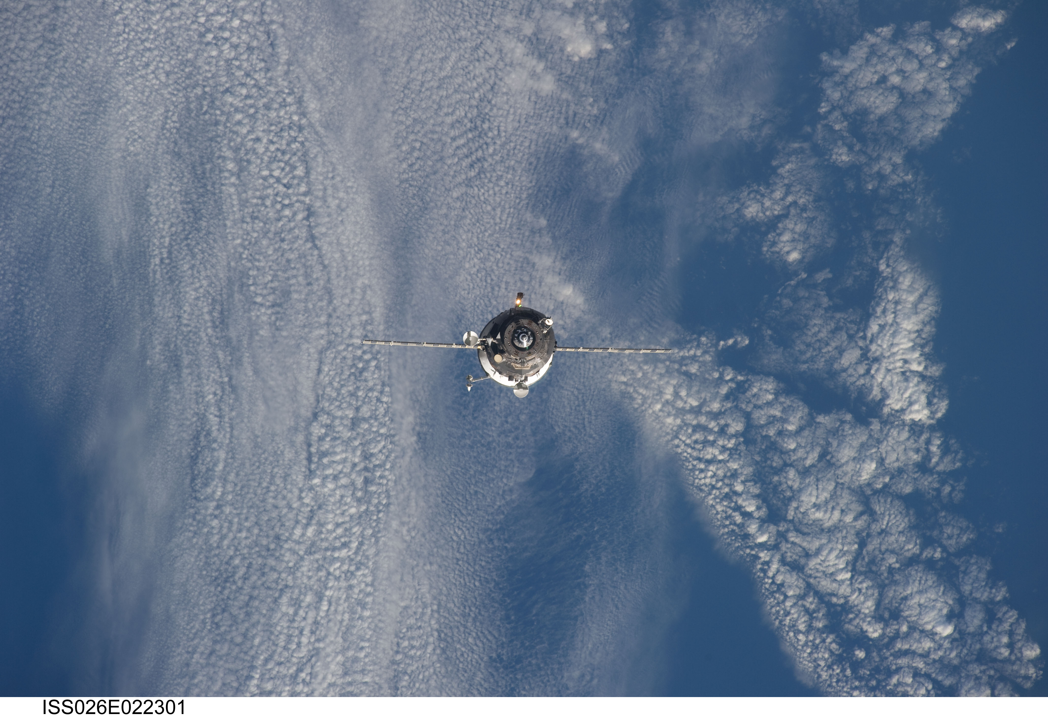 Progress 41 Resupply Vehicle approaches the ISS