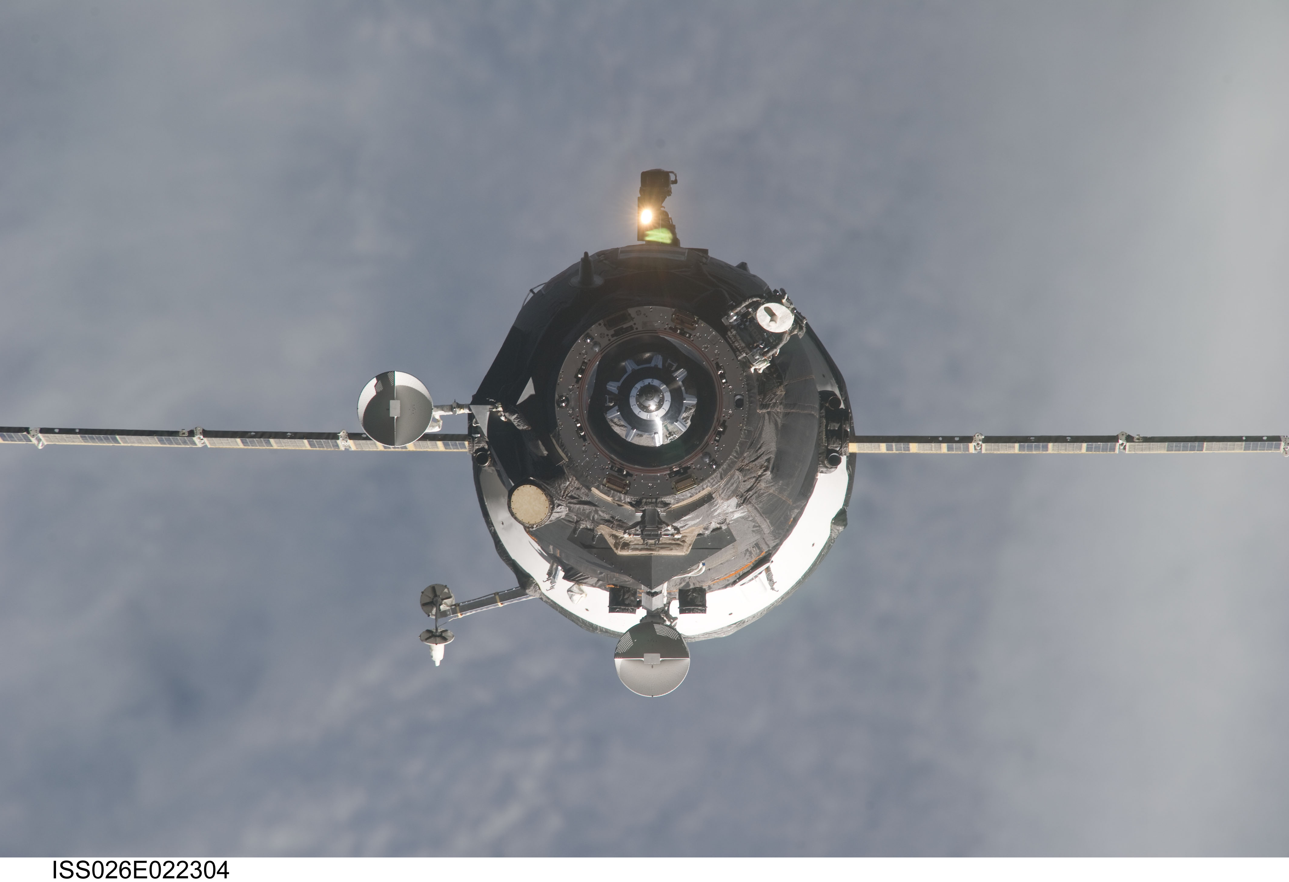 Progress 41 Resupply Vehicle approaches the ISS