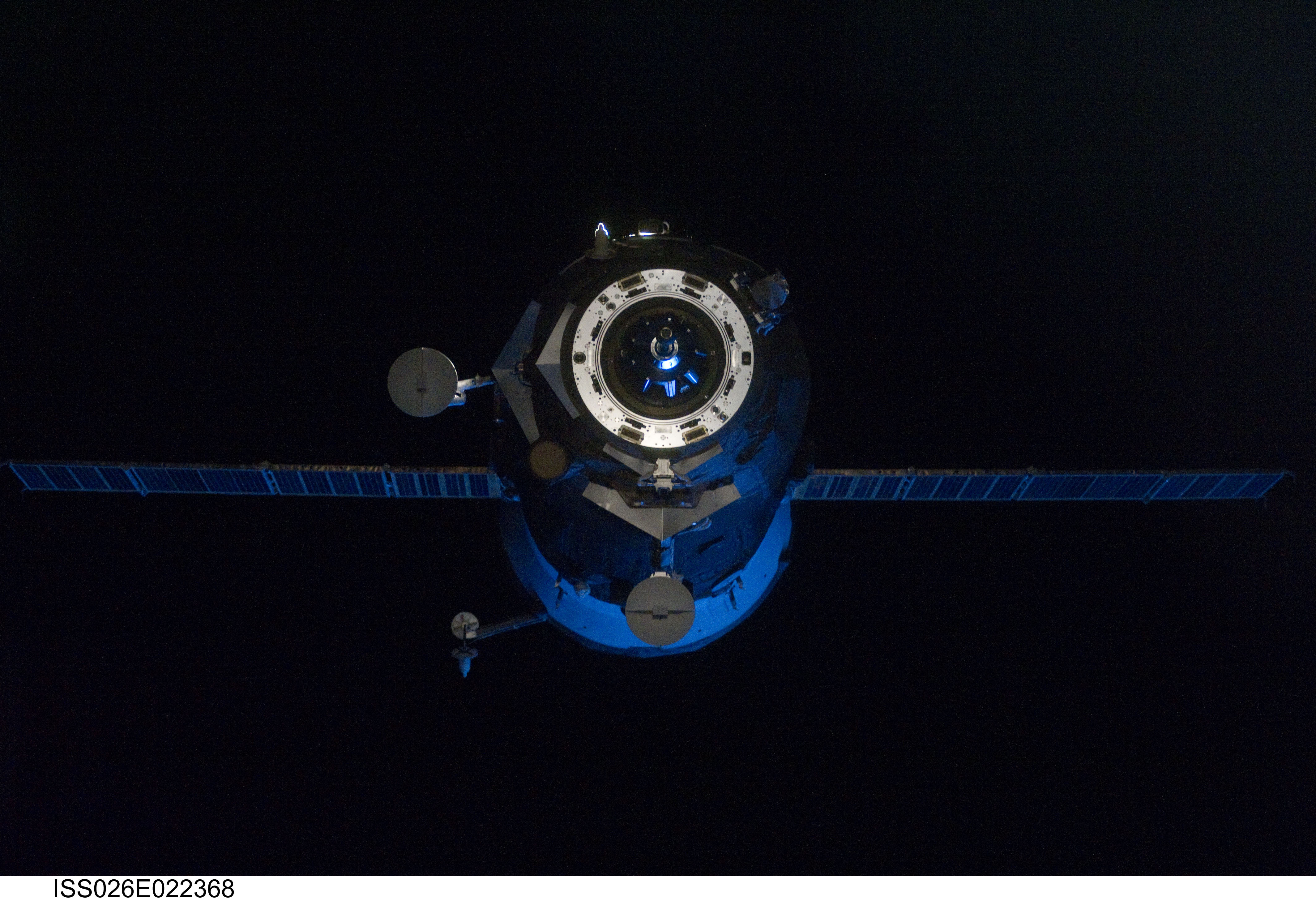 Progress 41 Resupply Vehicle approaches the ISS