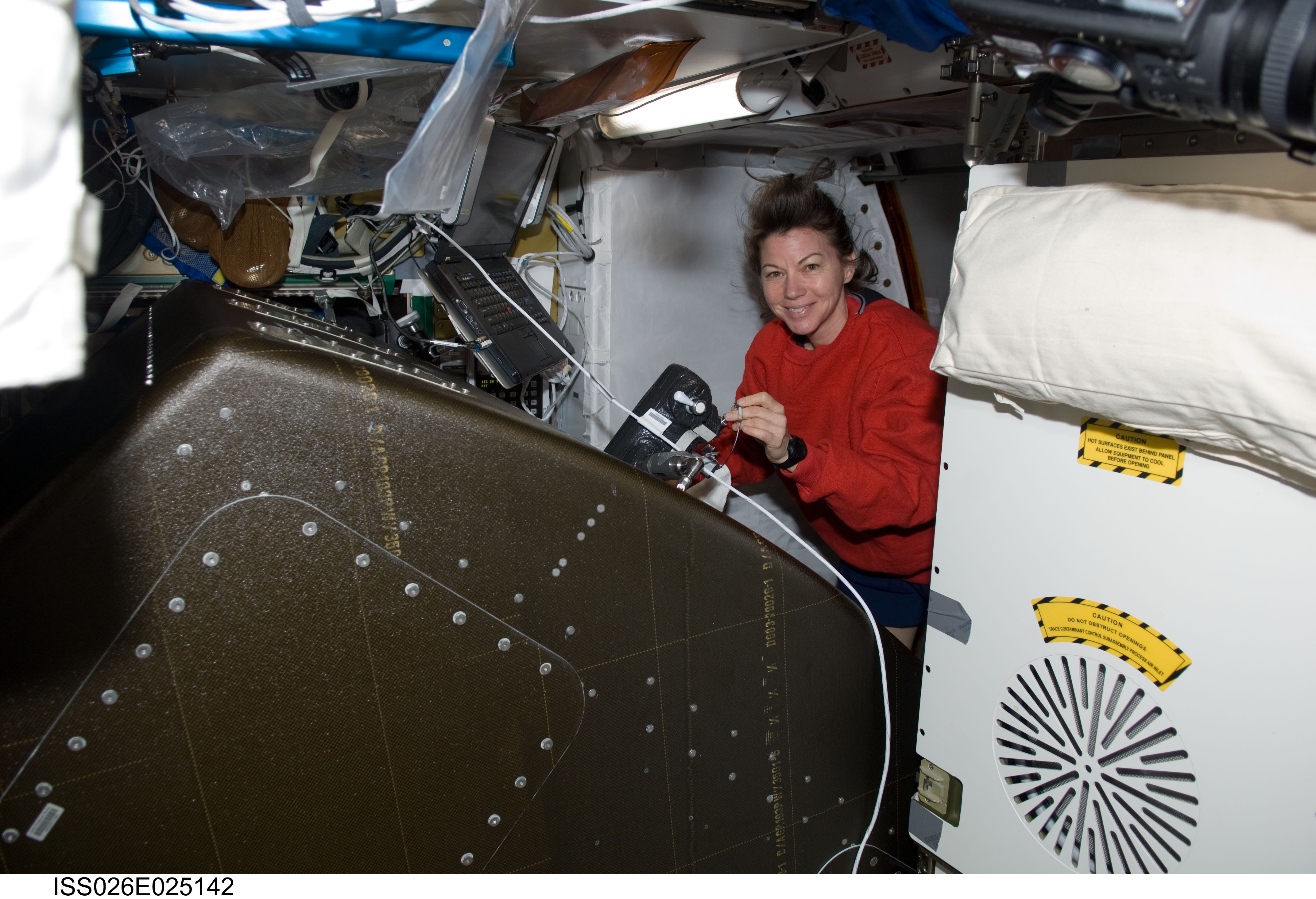 Coleman works at the AR OGS Rack in the Node 3