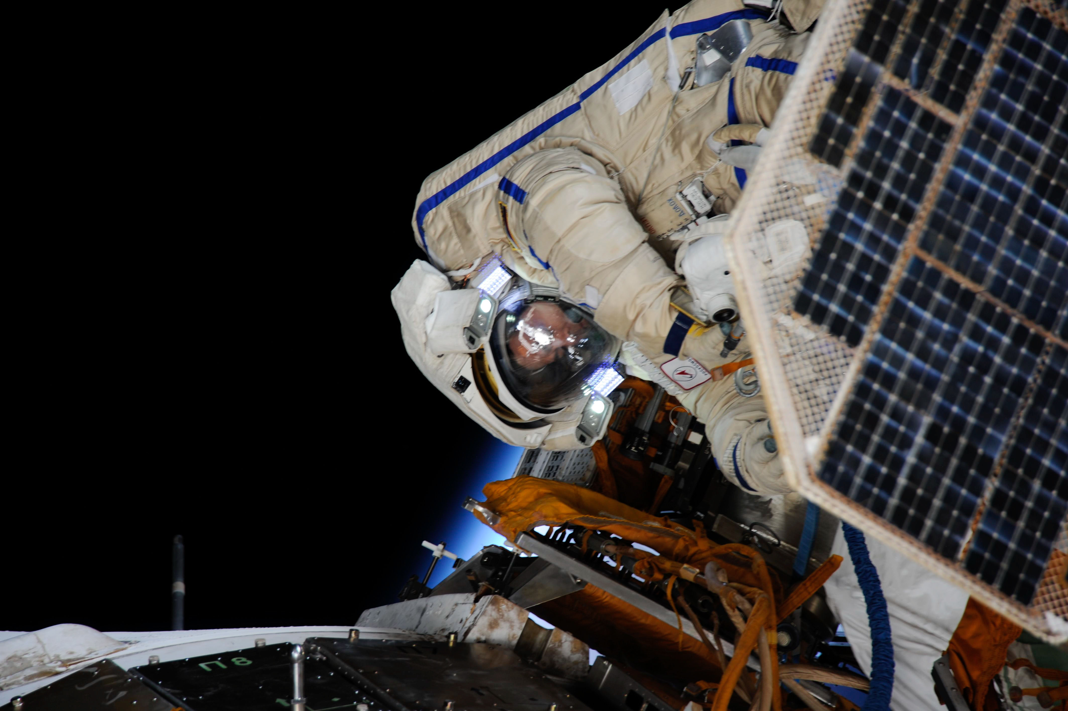 Skripochka during EVA