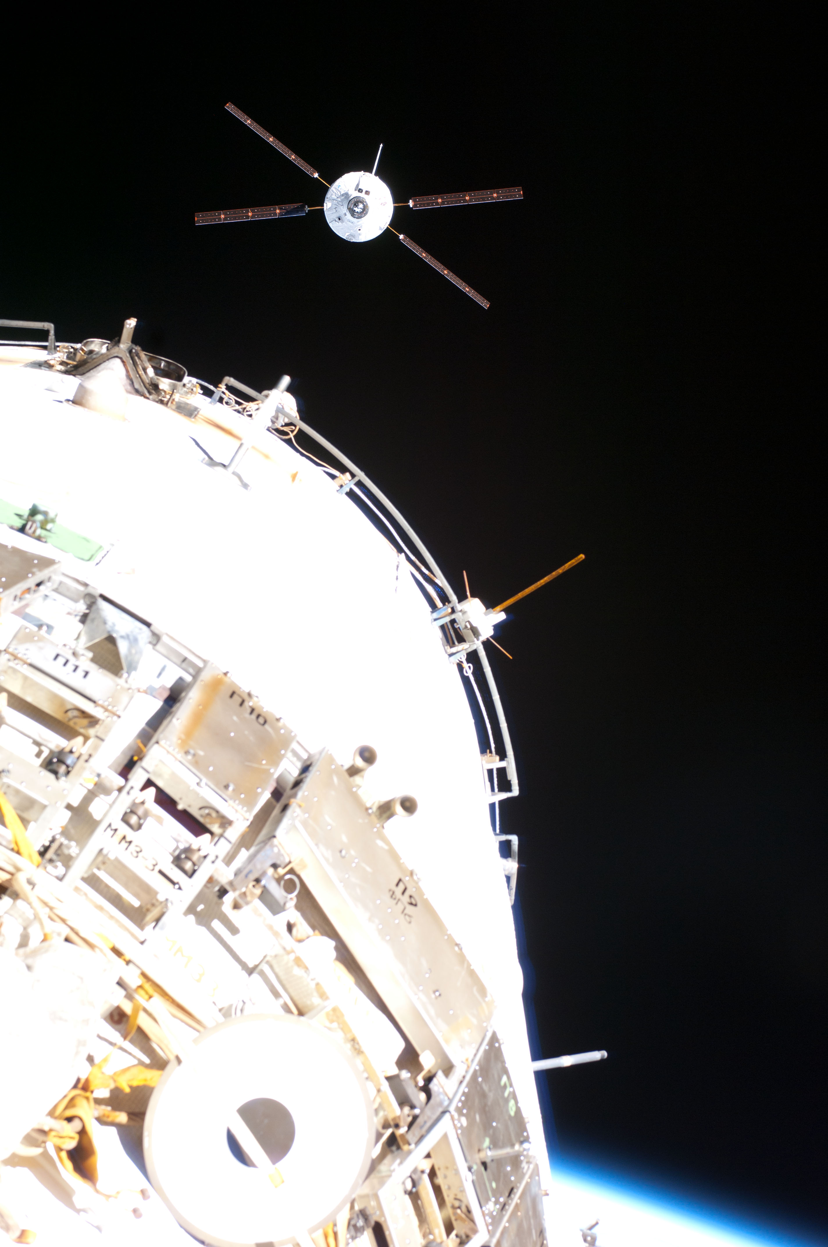 ATV-4 approach to ISS