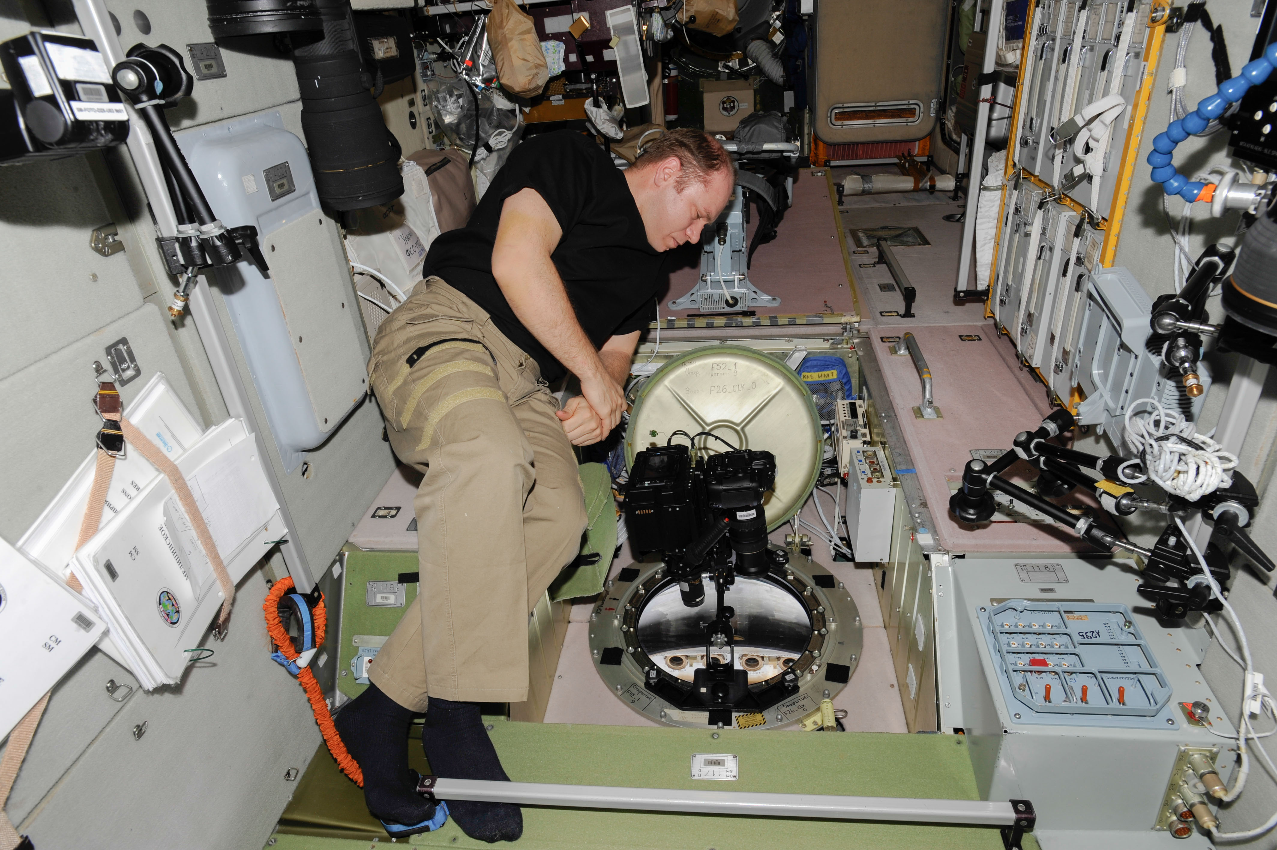 Kotov during Albedo Experiment in the SM